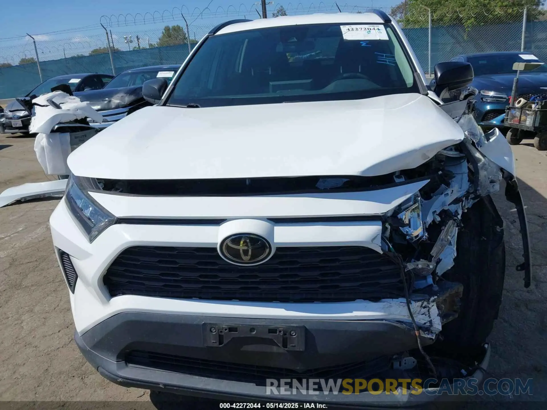 13 Photograph of a damaged car 2T3H1RFV9LC060741 TOYOTA RAV4 2020