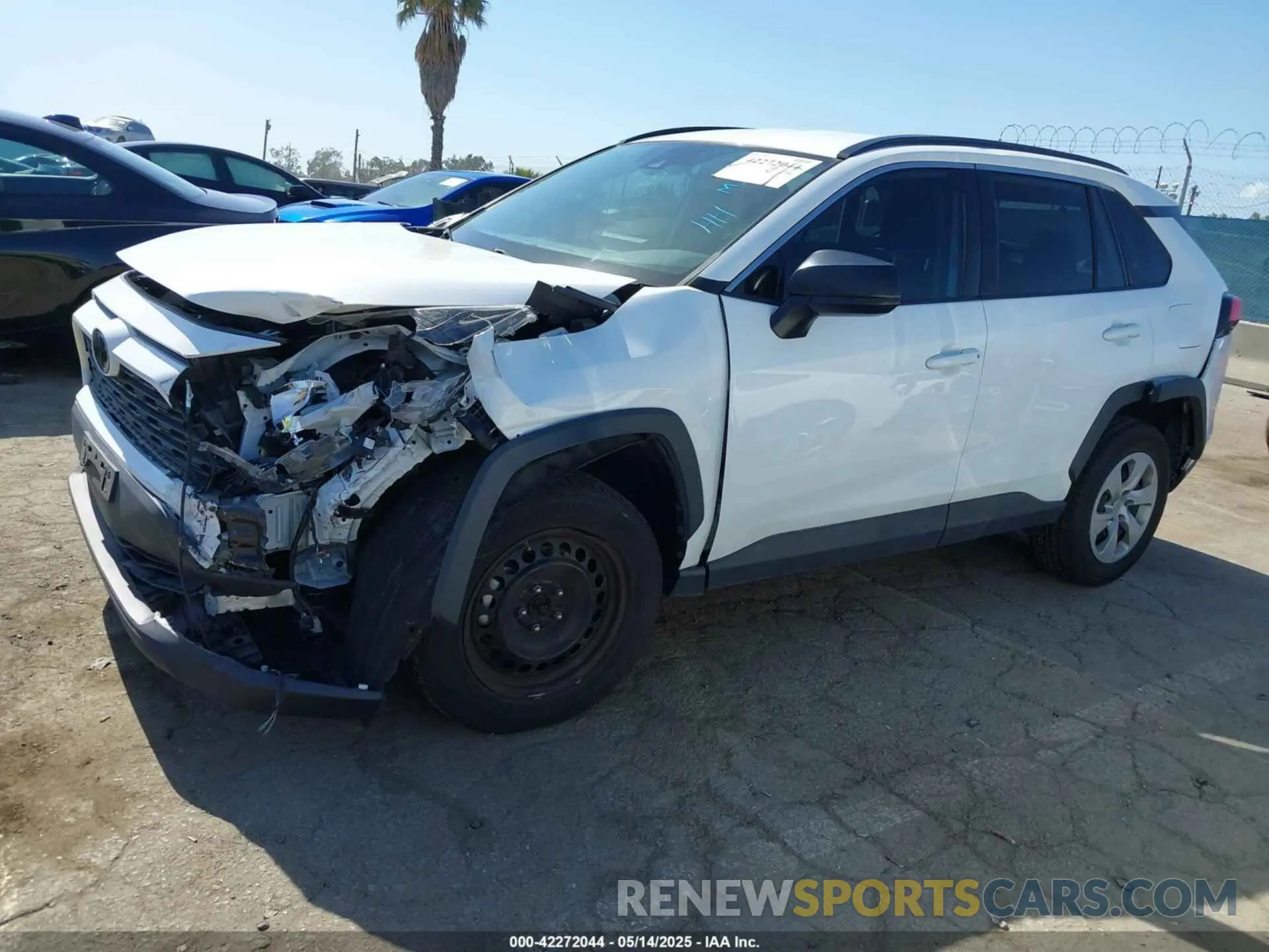 15 Photograph of a damaged car 2T3H1RFV9LC060741 TOYOTA RAV4 2020