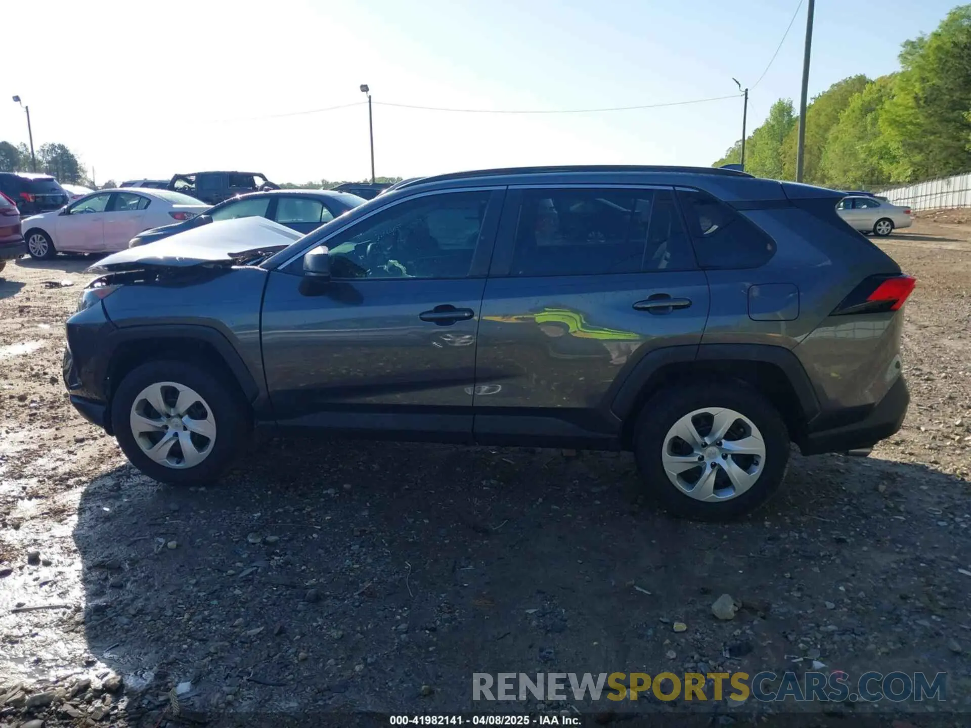 15 Photograph of a damaged car 2T3H1RFV9LC070265 TOYOTA RAV4 2020