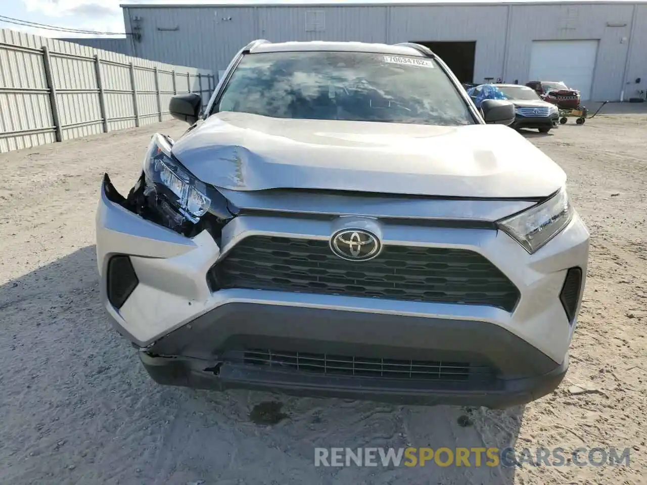 5 Photograph of a damaged car 2T3H1RFV9LW059393 TOYOTA RAV4 2020