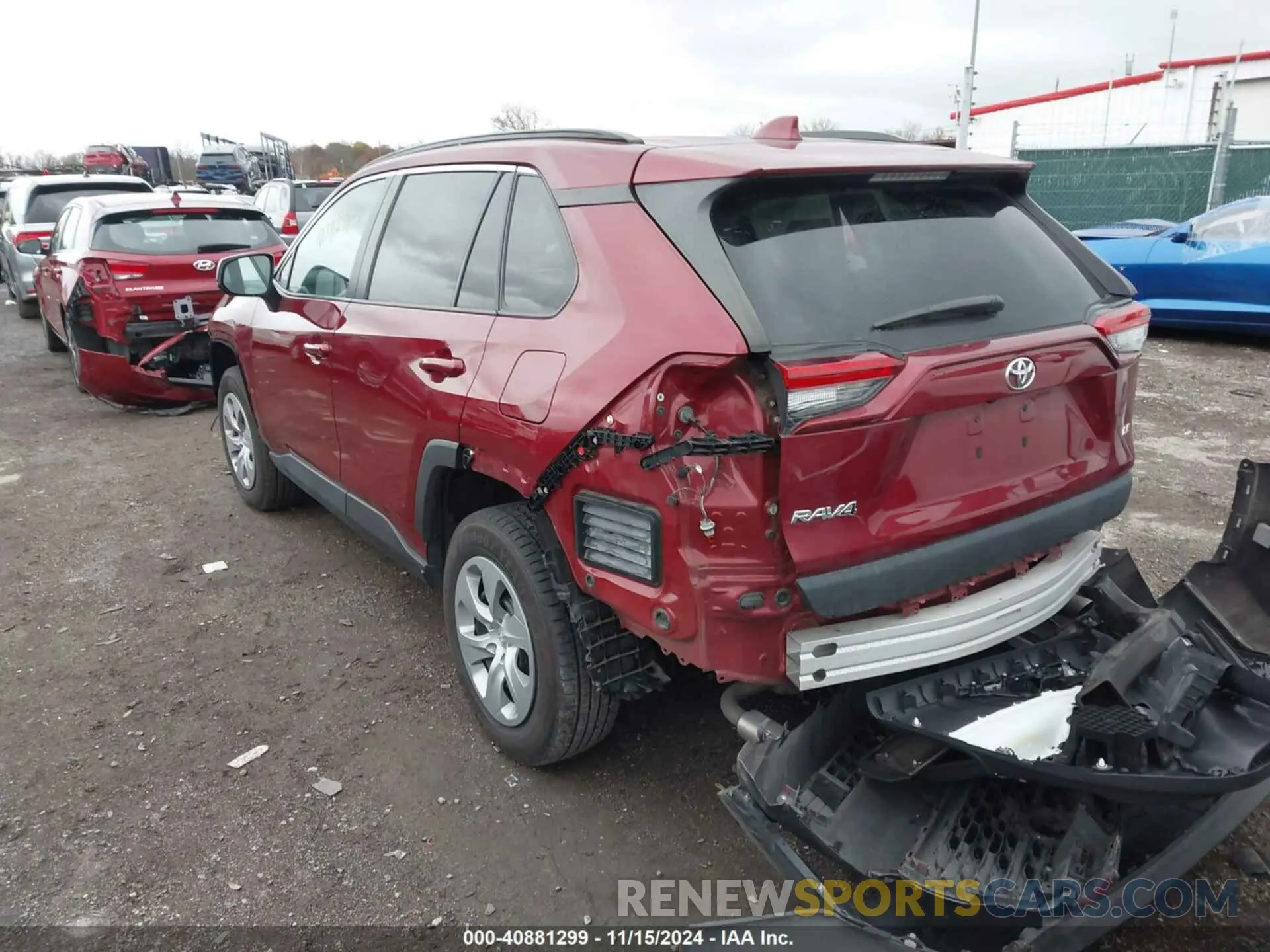 3 Photograph of a damaged car 2T3H1RFV9LW067526 TOYOTA RAV4 2020