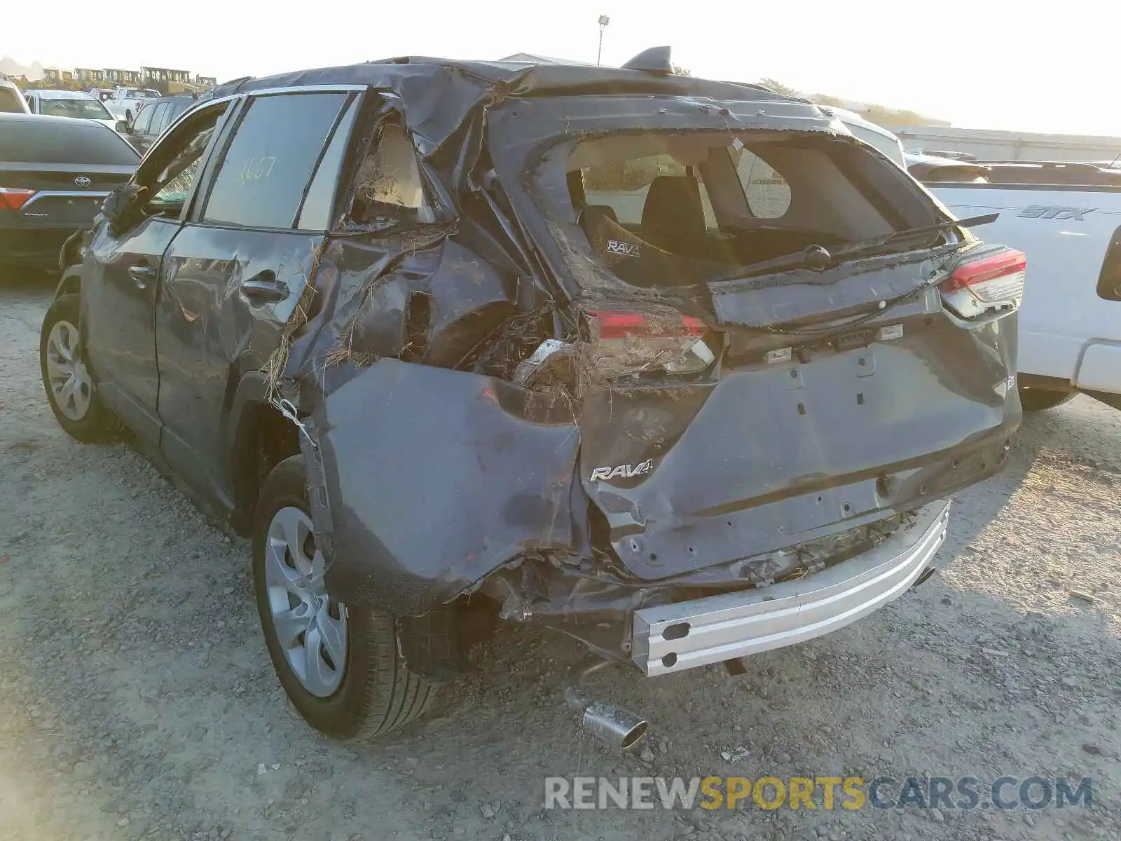 3 Photograph of a damaged car 2T3H1RFV9LW073472 TOYOTA RAV4 2020