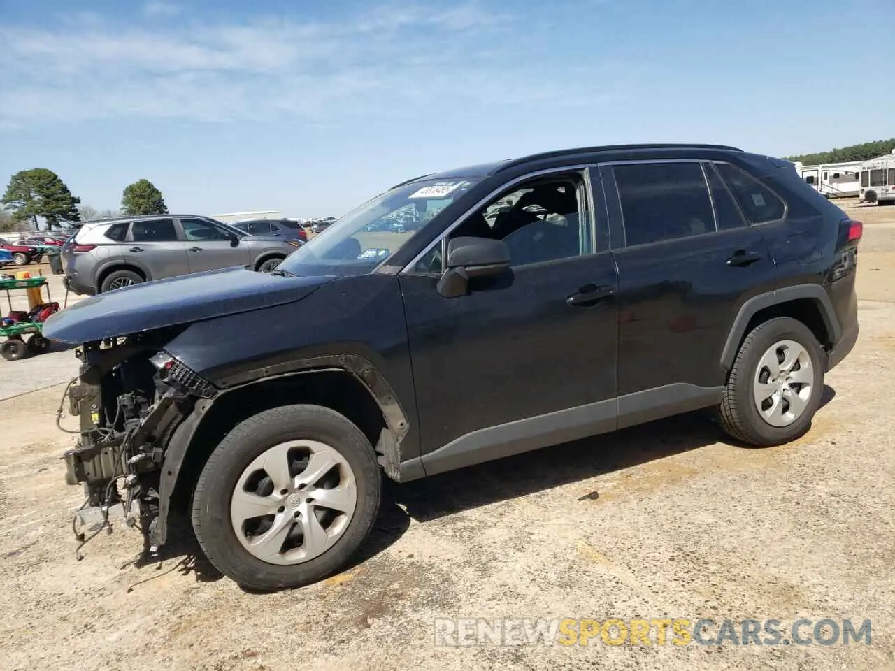 1 Photograph of a damaged car 2T3H1RFV9LW085007 TOYOTA RAV4 2020