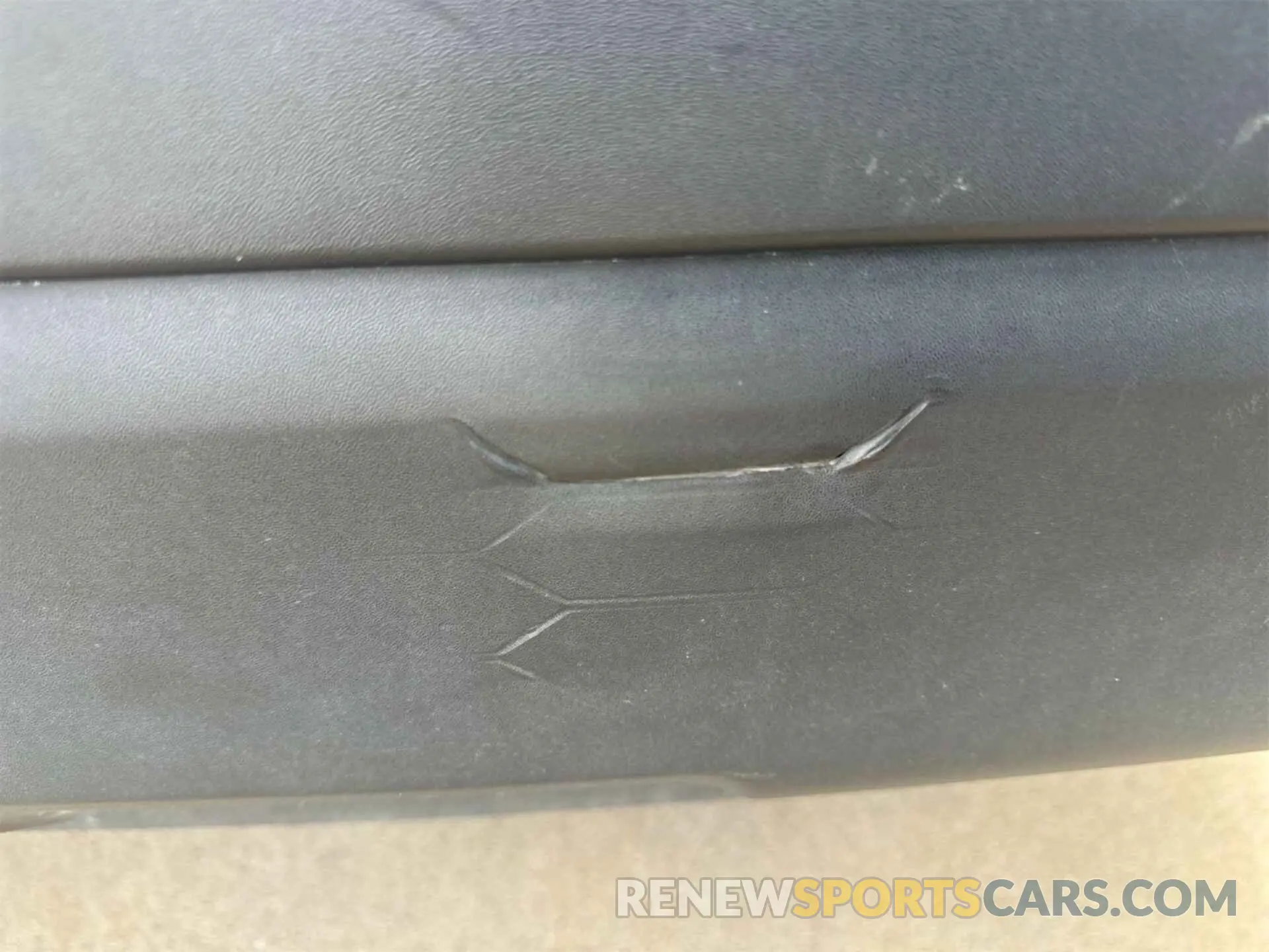13 Photograph of a damaged car 2T3H1RFV9LW096914 TOYOTA RAV4 2020