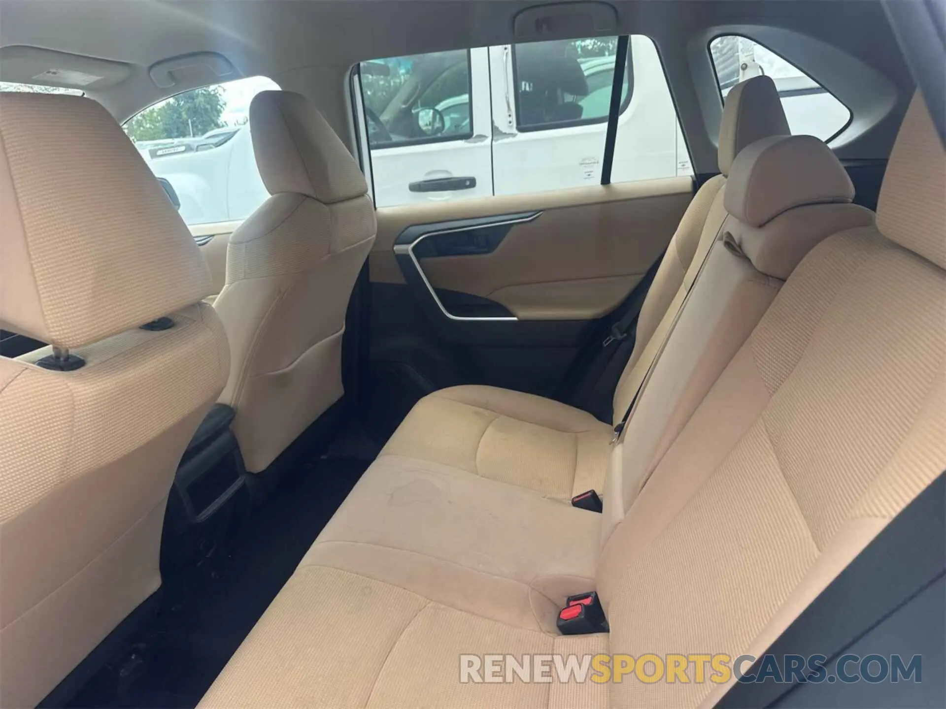2 Photograph of a damaged car 2T3H1RFV9LW096914 TOYOTA RAV4 2020
