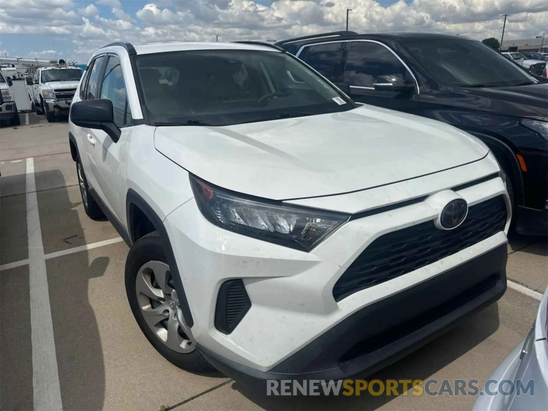 5 Photograph of a damaged car 2T3H1RFV9LW096914 TOYOTA RAV4 2020