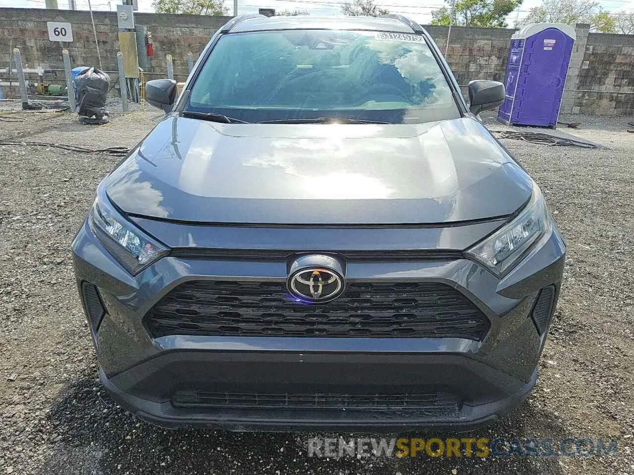 5 Photograph of a damaged car 2T3H1RFVXLC040725 TOYOTA RAV4 2020