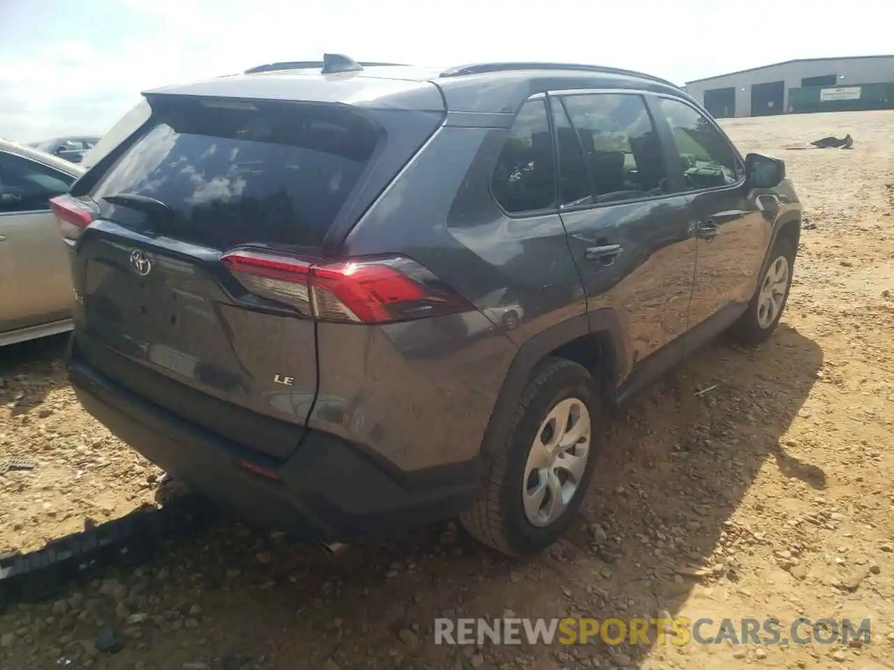 4 Photograph of a damaged car 2T3H1RFVXLC049036 TOYOTA RAV4 2020