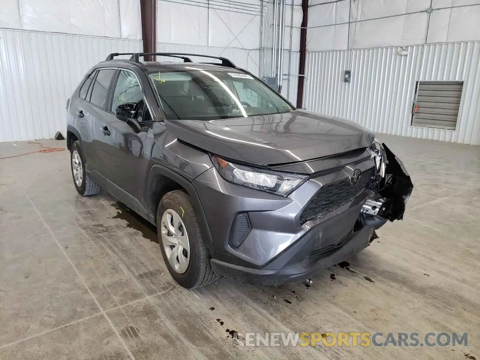 1 Photograph of a damaged car 2T3H1RFVXLC067617 TOYOTA RAV4 2020