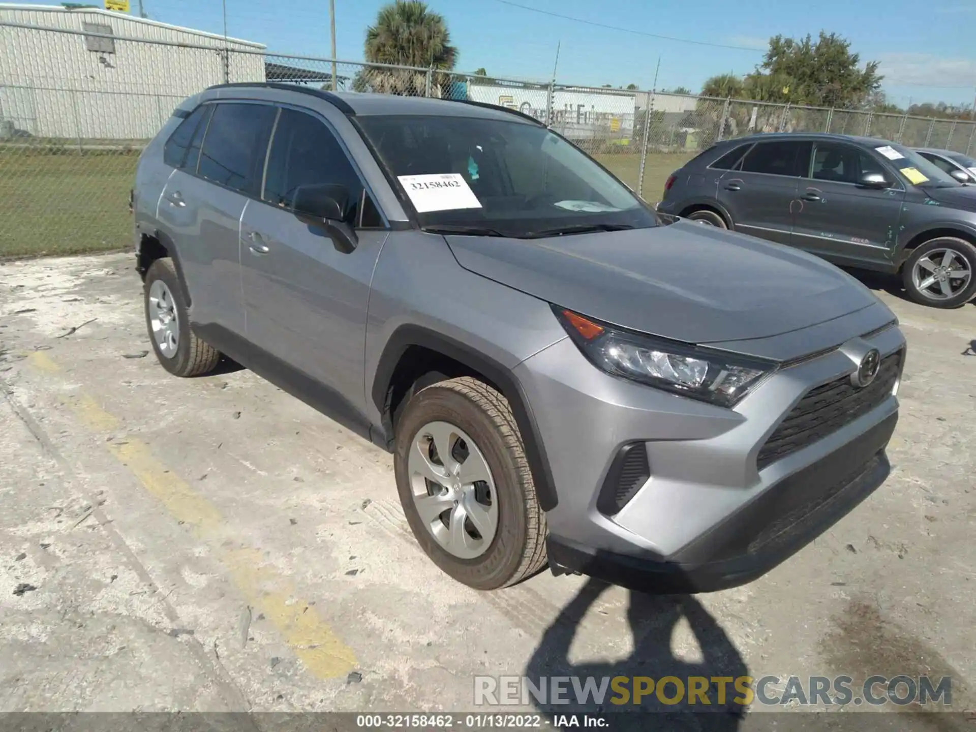 1 Photograph of a damaged car 2T3H1RFVXLC068427 TOYOTA RAV4 2020