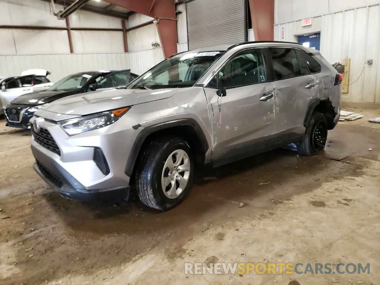 1 Photograph of a damaged car 2T3H1RFVXLC072574 TOYOTA RAV4 2020