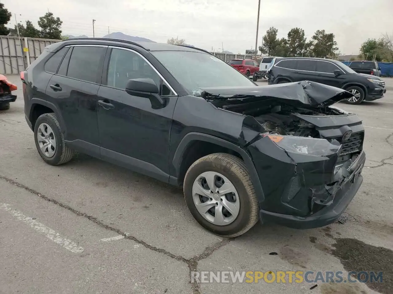 4 Photograph of a damaged car 2T3H1RFVXLW068782 TOYOTA RAV4 2020