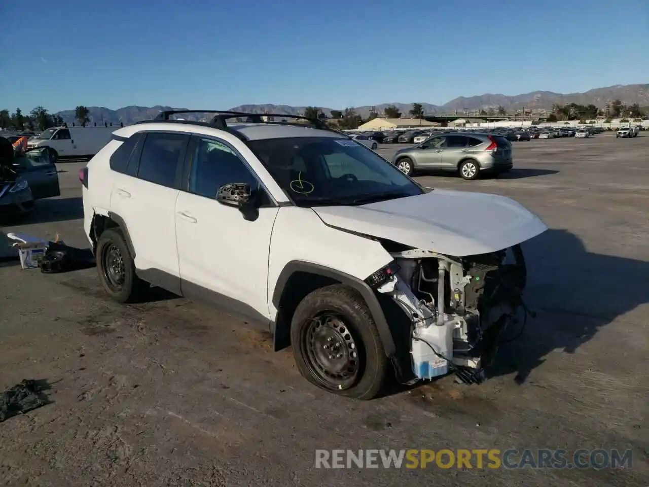 1 Photograph of a damaged car 2T3H1RFVXLW068961 TOYOTA RAV4 2020