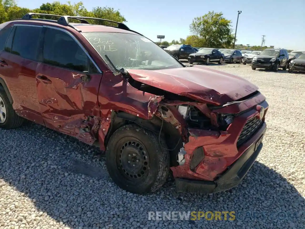 9 Photograph of a damaged car 2T3H1RFVXLW071360 TOYOTA RAV4 2020