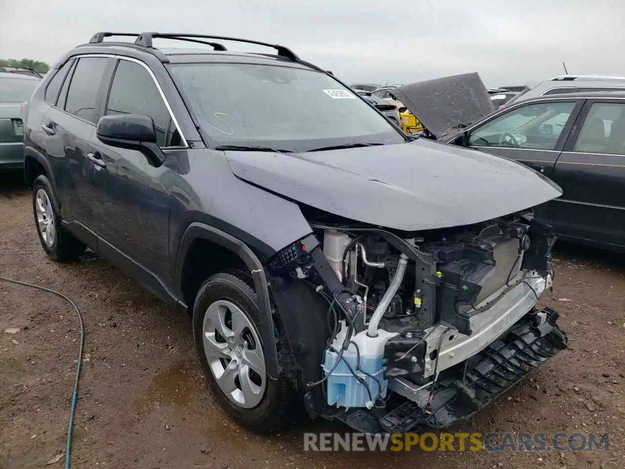 1 Photograph of a damaged car 2T3H1RFVXLW075232 TOYOTA RAV4 2020