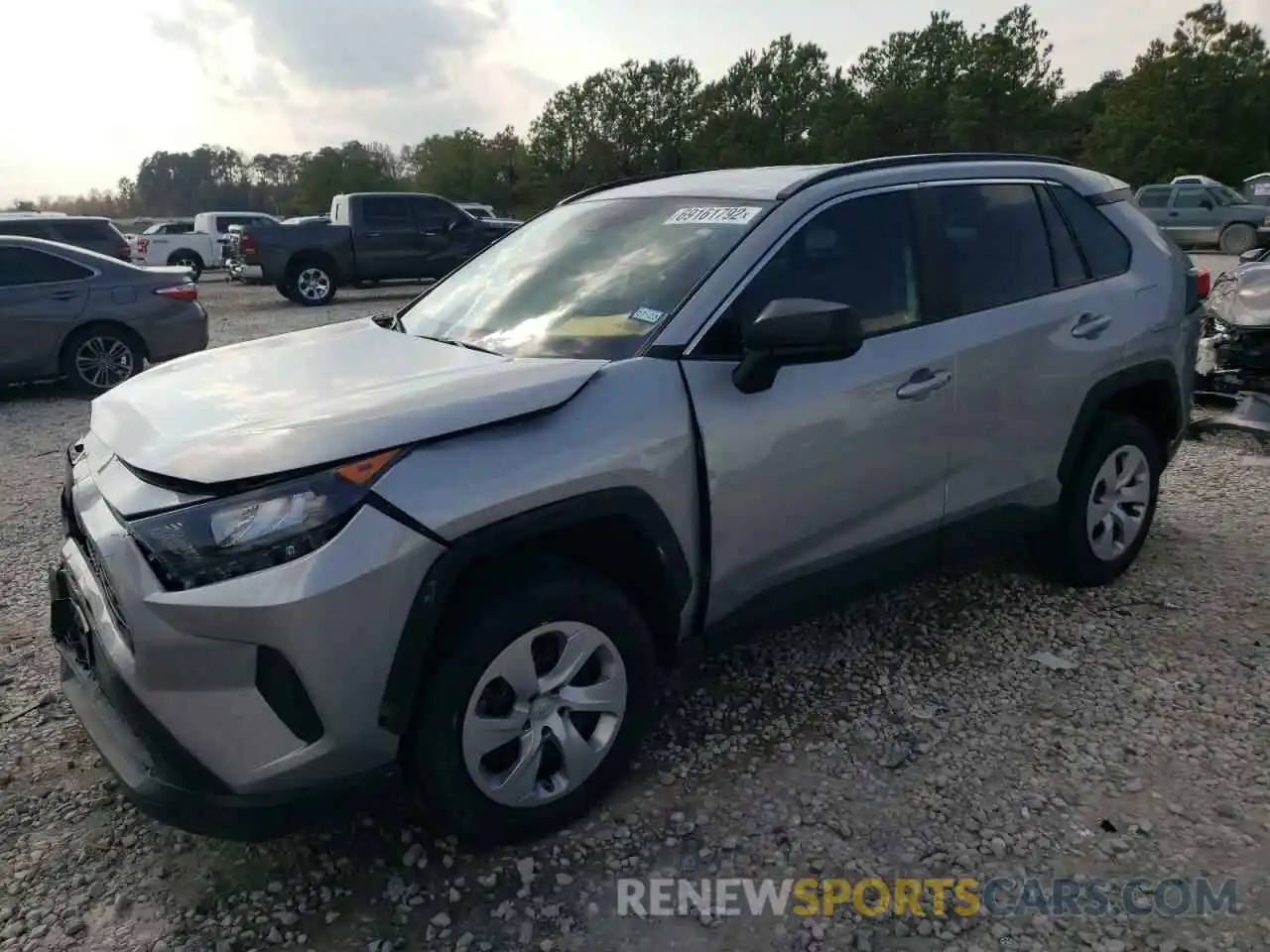 1 Photograph of a damaged car 2T3H1RFVXLW086716 TOYOTA RAV4 2020