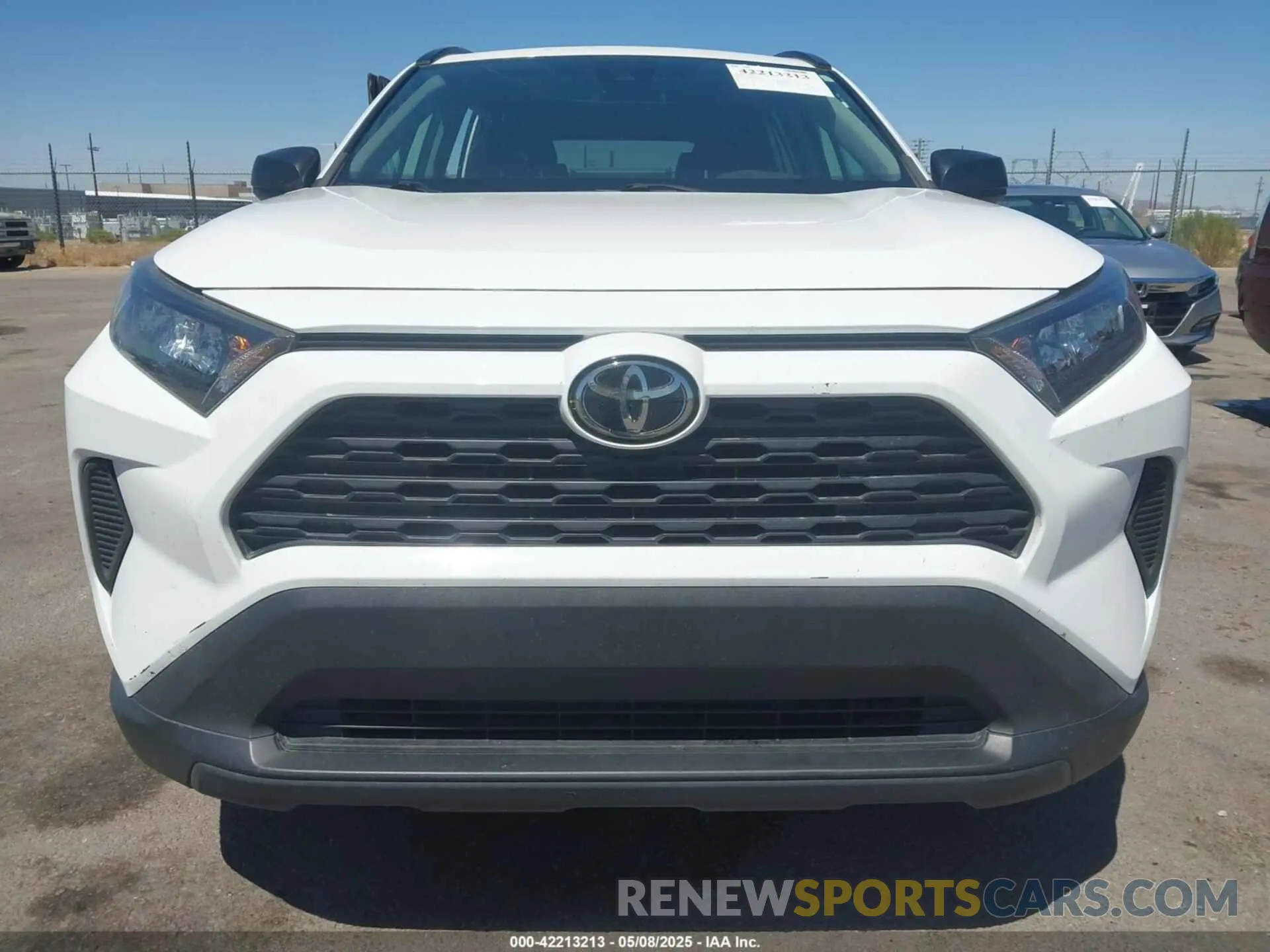 12 Photograph of a damaged car 2T3H1RFVXLW089647 TOYOTA RAV4 2020