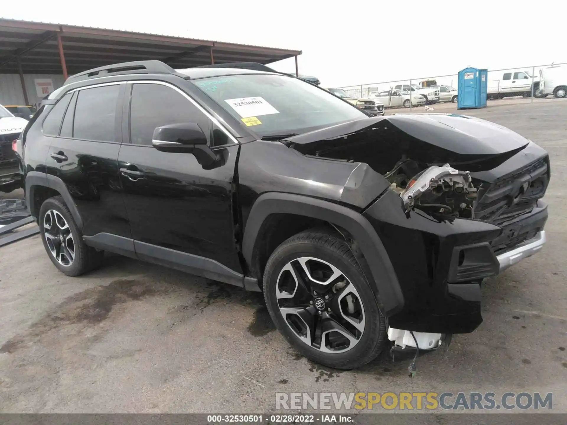 1 Photograph of a damaged car 2T3J1RFV0LC099106 TOYOTA RAV4 2020