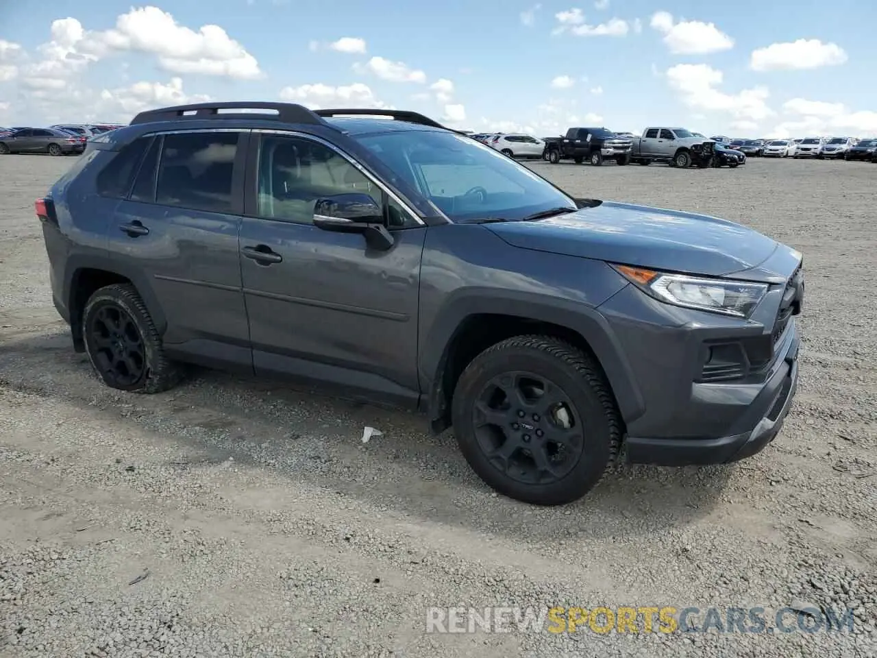 4 Photograph of a damaged car 2T3J1RFV0LC100674 TOYOTA RAV4 2020