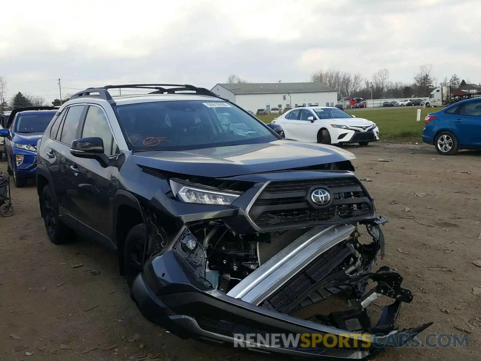 1 Photograph of a damaged car 2T3J1RFV1LC074487 TOYOTA RAV4 2020