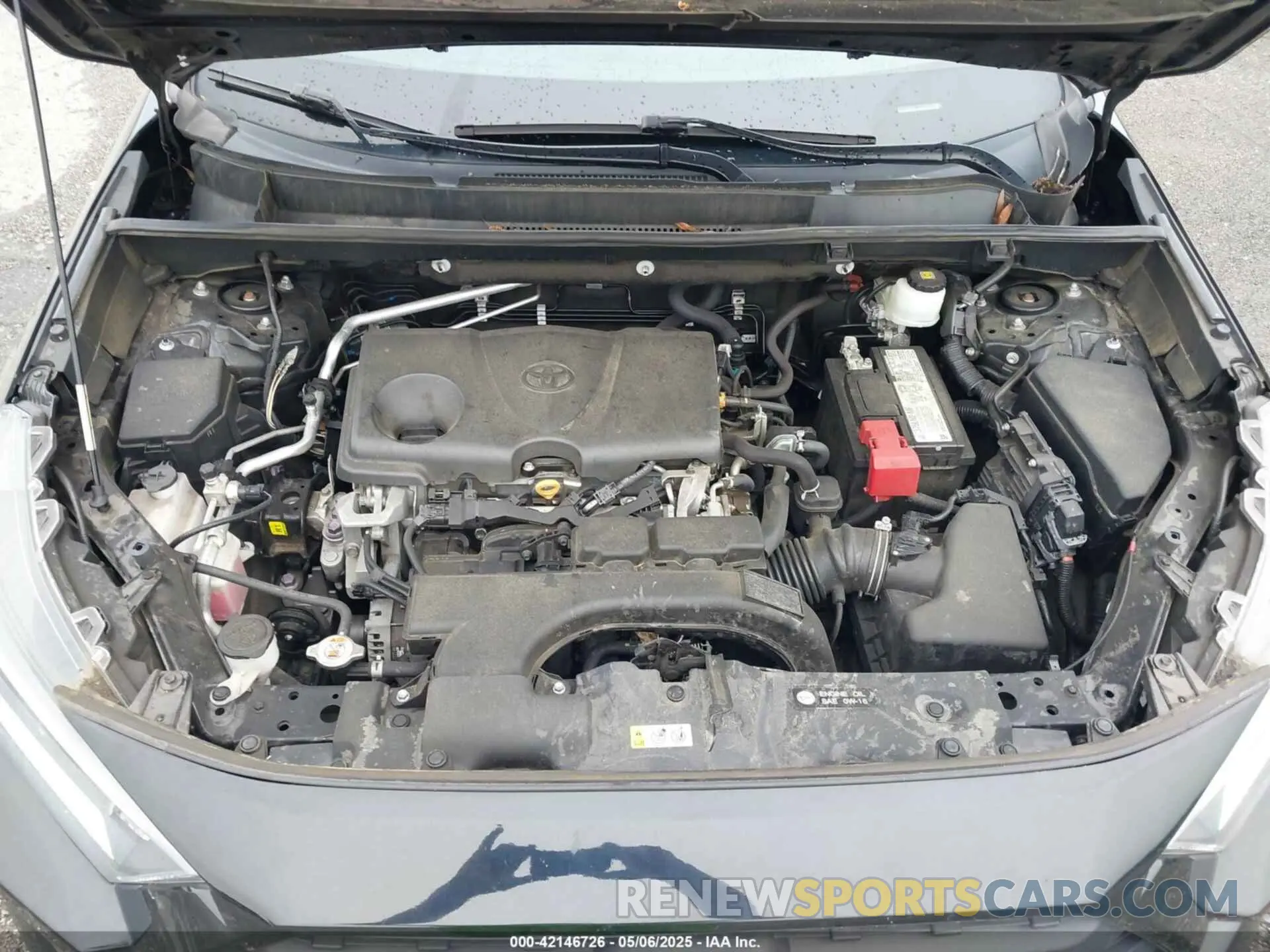 10 Photograph of a damaged car 2T3J1RFV1LC114115 TOYOTA RAV4 2020
