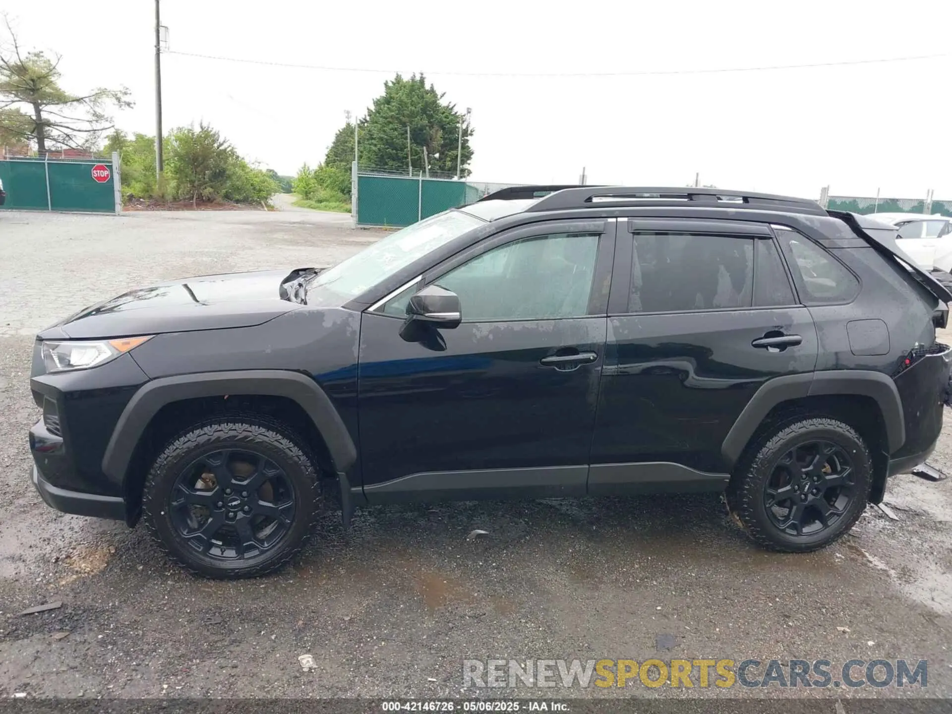 14 Photograph of a damaged car 2T3J1RFV1LC114115 TOYOTA RAV4 2020