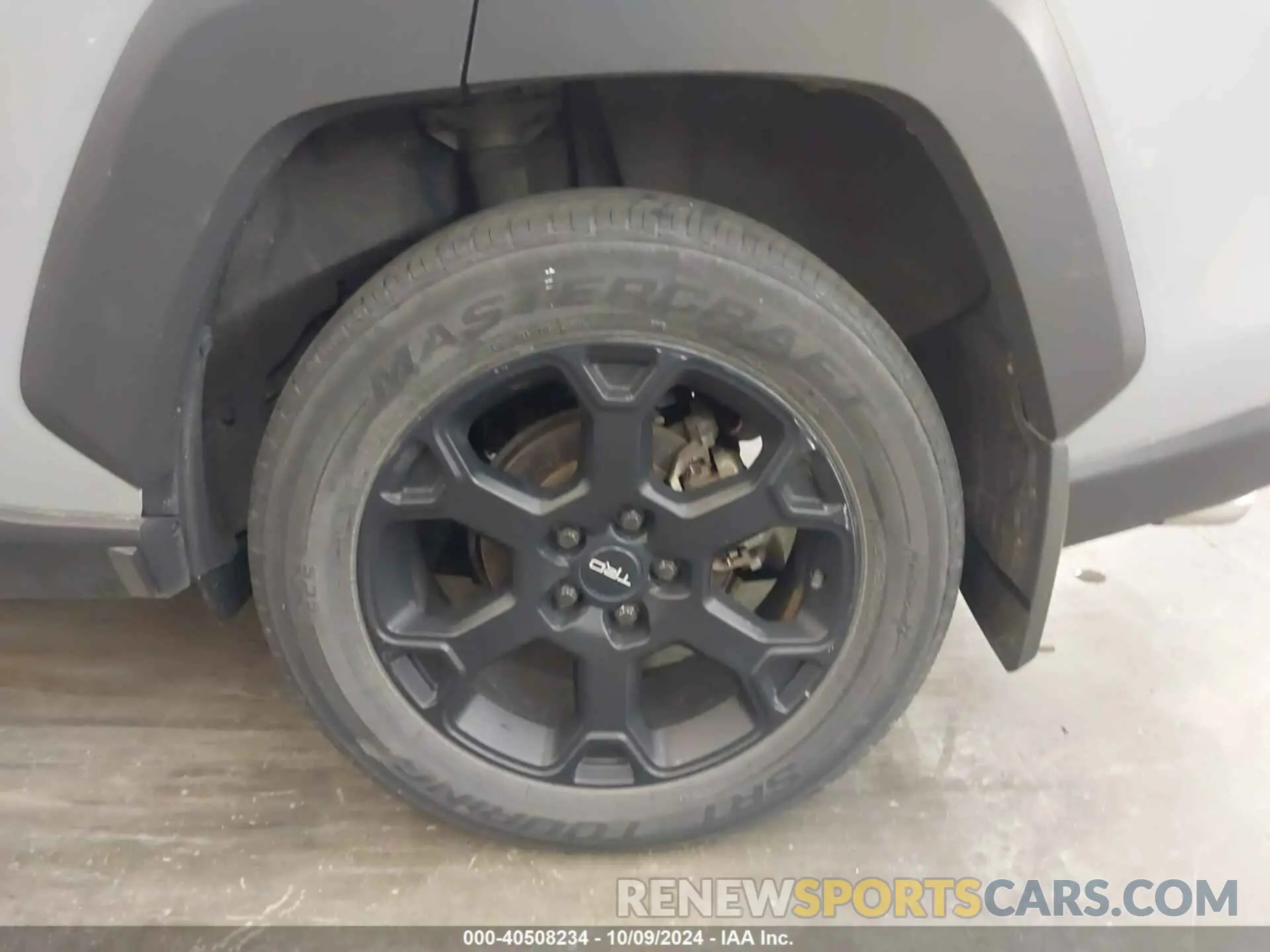 11 Photograph of a damaged car 2T3J1RFV2LC083537 TOYOTA RAV4 2020