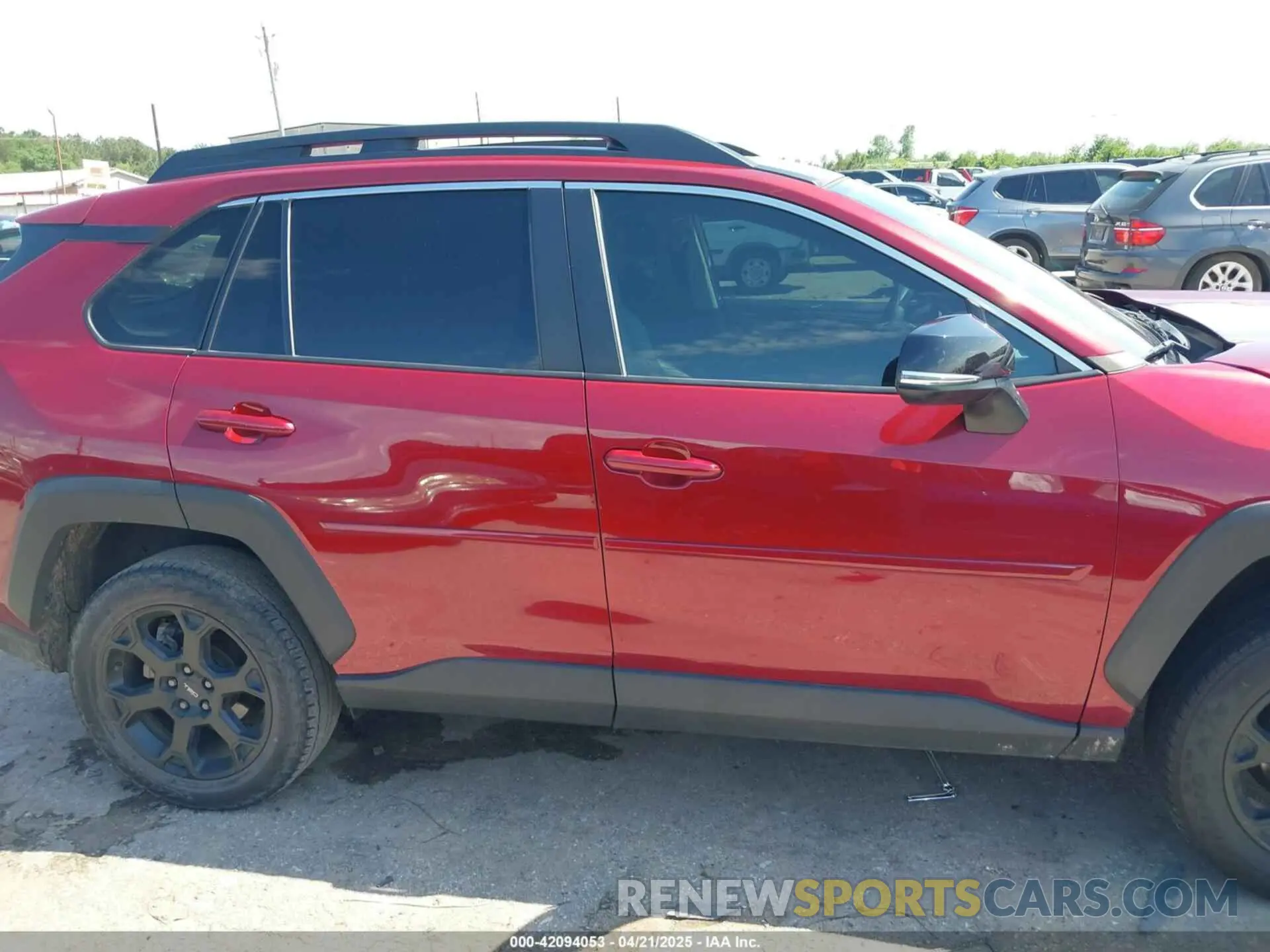 13 Photograph of a damaged car 2T3J1RFV2LC118416 TOYOTA RAV4 2020