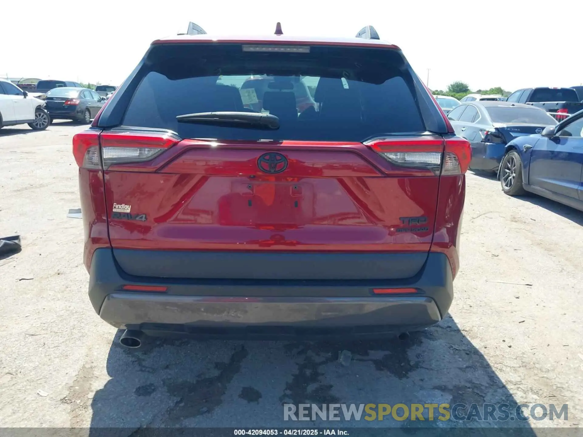 16 Photograph of a damaged car 2T3J1RFV2LC118416 TOYOTA RAV4 2020