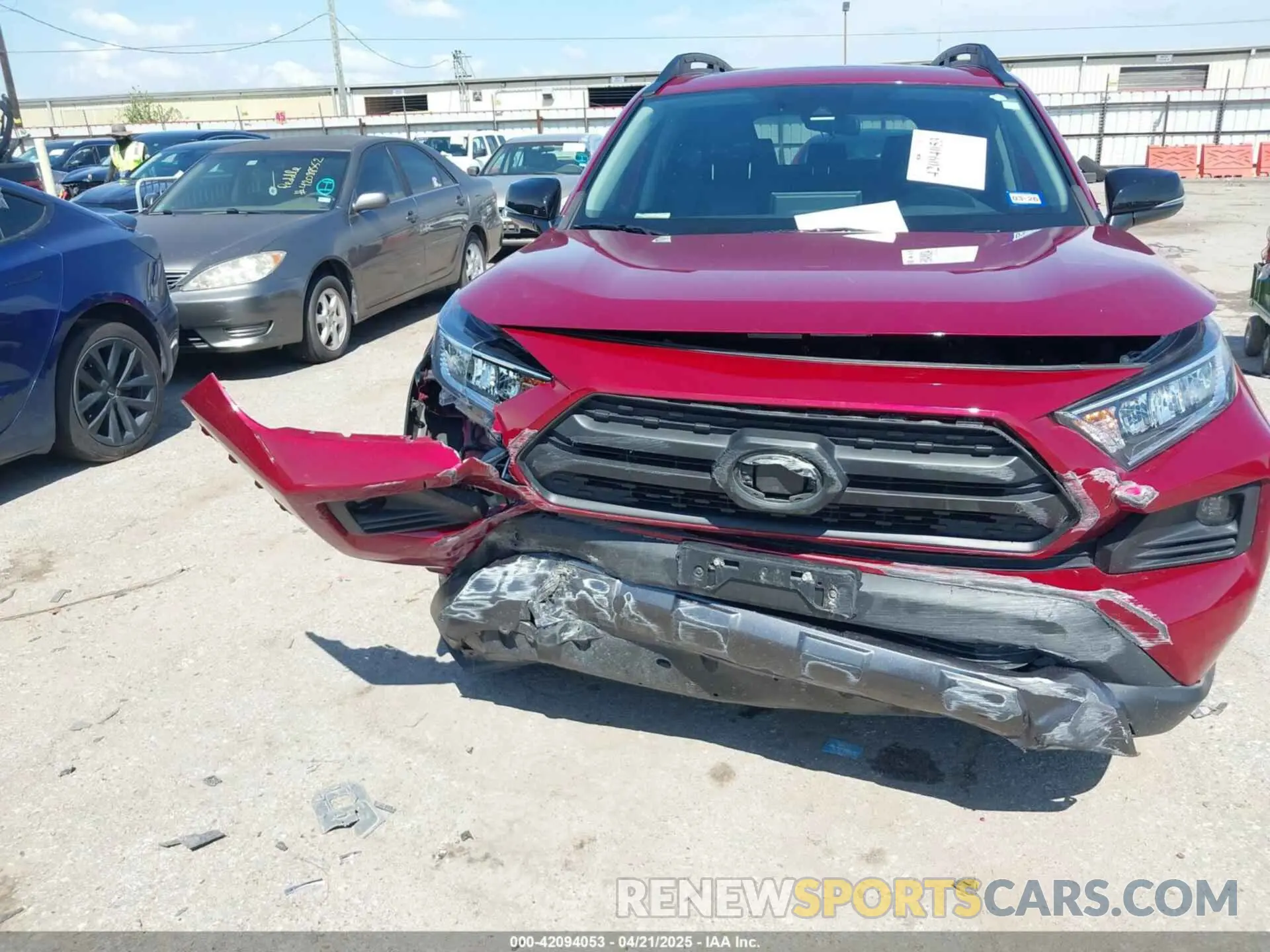 6 Photograph of a damaged car 2T3J1RFV2LC118416 TOYOTA RAV4 2020