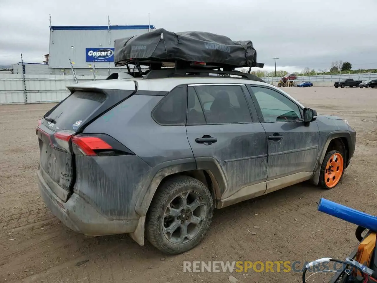 3 Photograph of a damaged car 2T3J1RFV3LC073681 TOYOTA RAV4 2020