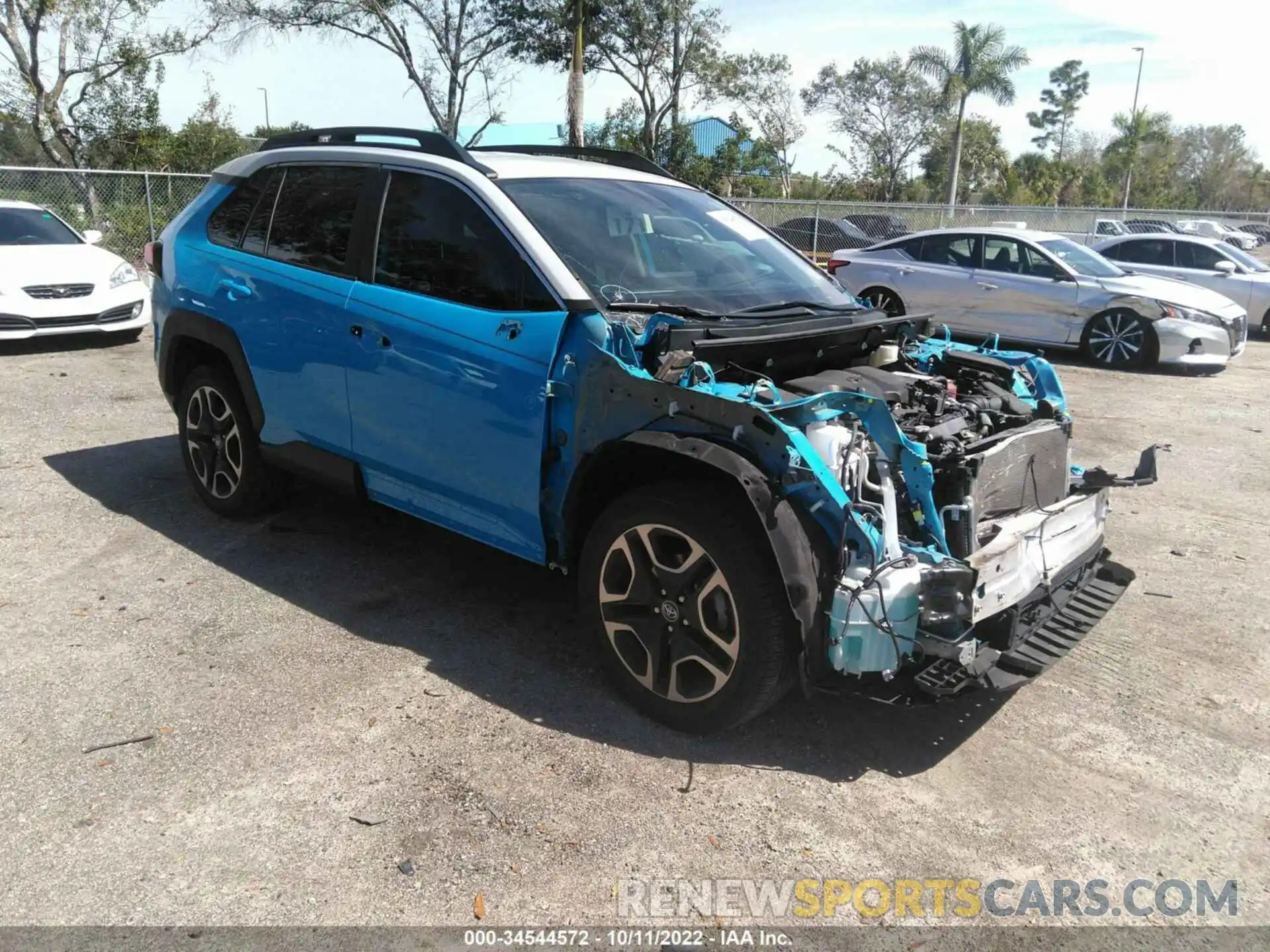 1 Photograph of a damaged car 2T3J1RFV3LC084468 TOYOTA RAV4 2020