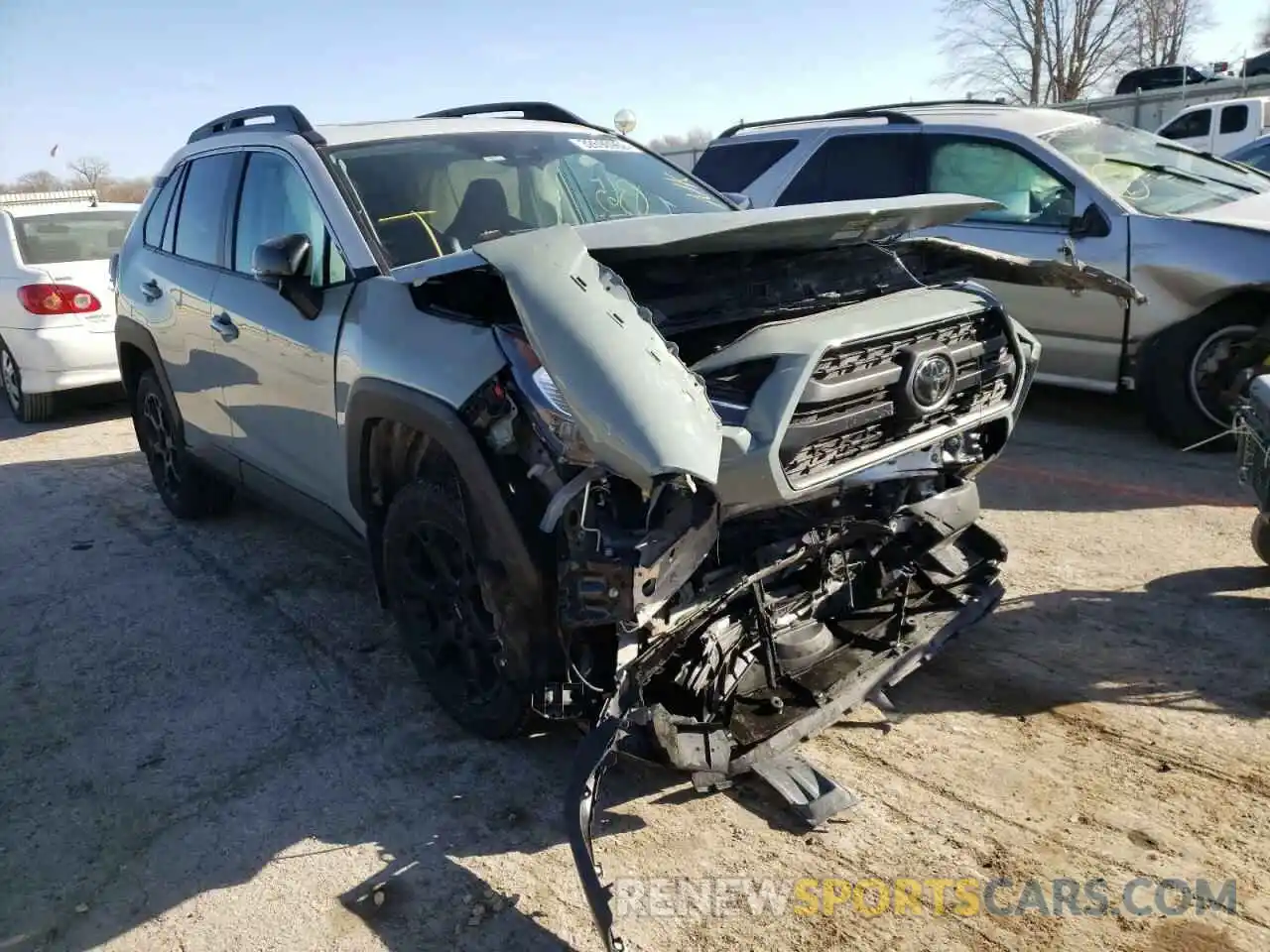 1 Photograph of a damaged car 2T3J1RFV4LC085175 TOYOTA RAV4 2020