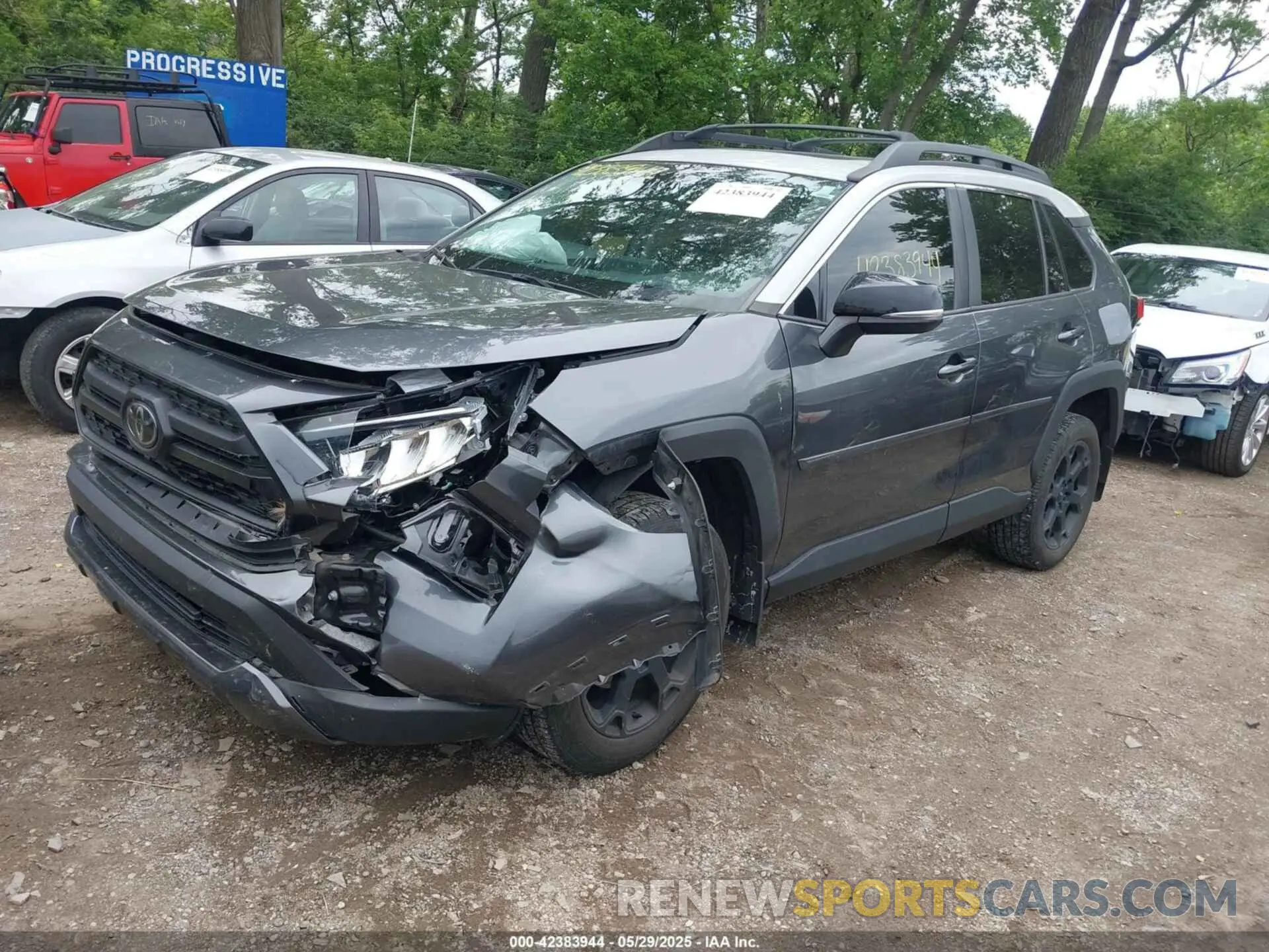 2 Photograph of a damaged car 2T3J1RFV4LC087234 TOYOTA RAV4 2020