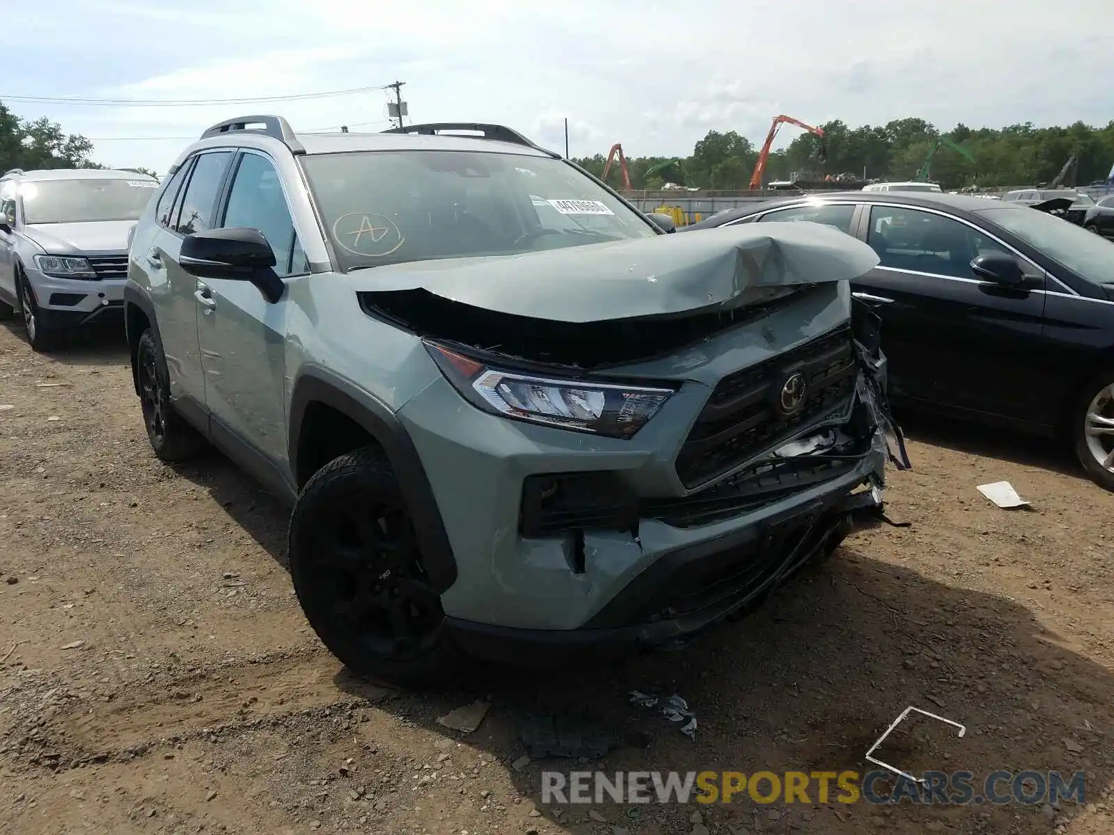 1 Photograph of a damaged car 2T3J1RFV4LC090408 TOYOTA RAV4 2020