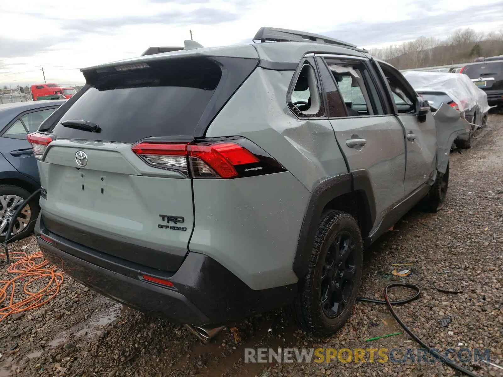 4 Photograph of a damaged car 2T3J1RFV4LC113153 TOYOTA RAV4 2020