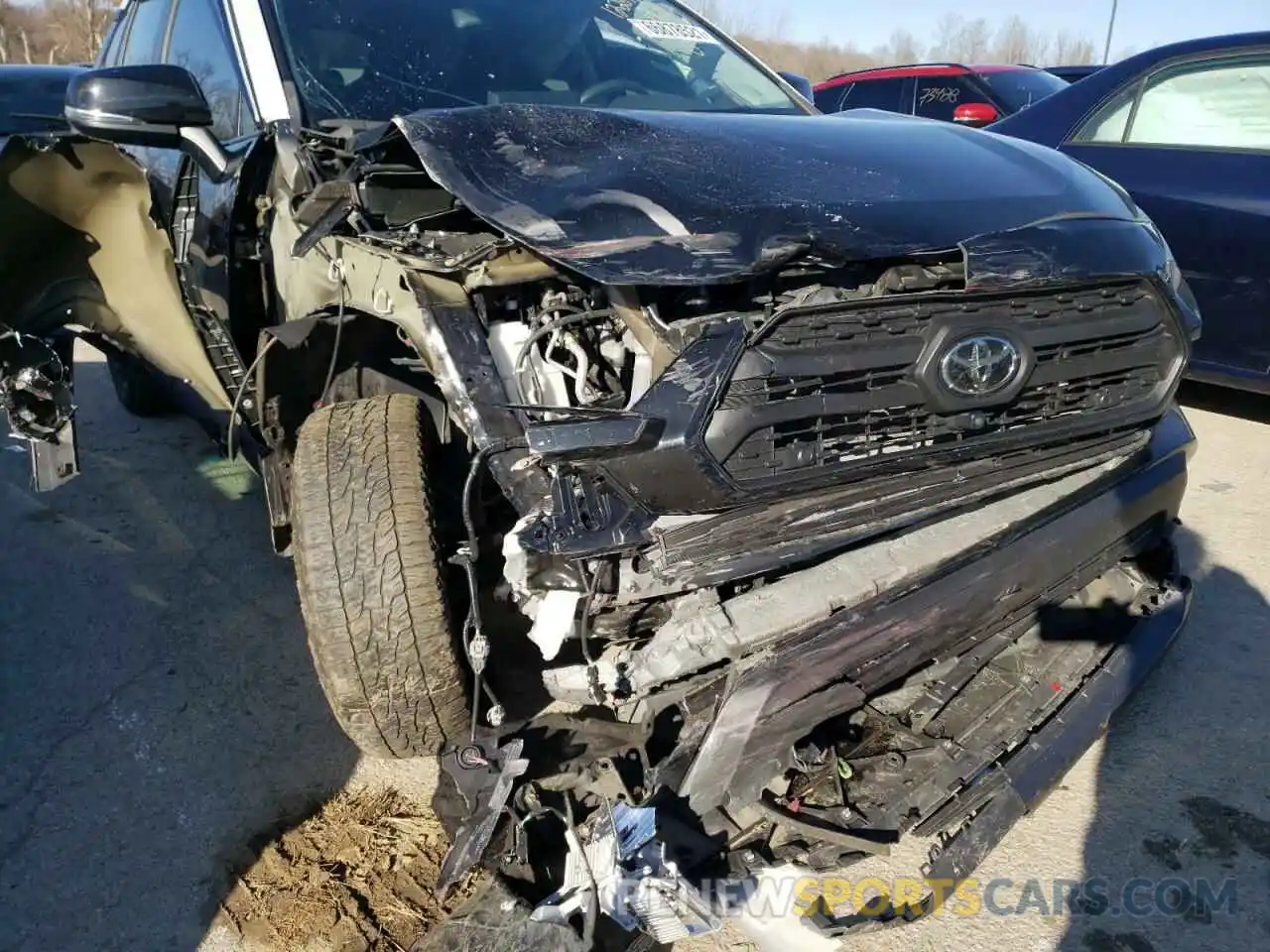 9 Photograph of a damaged car 2T3J1RFV5LC060866 TOYOTA RAV4 2020