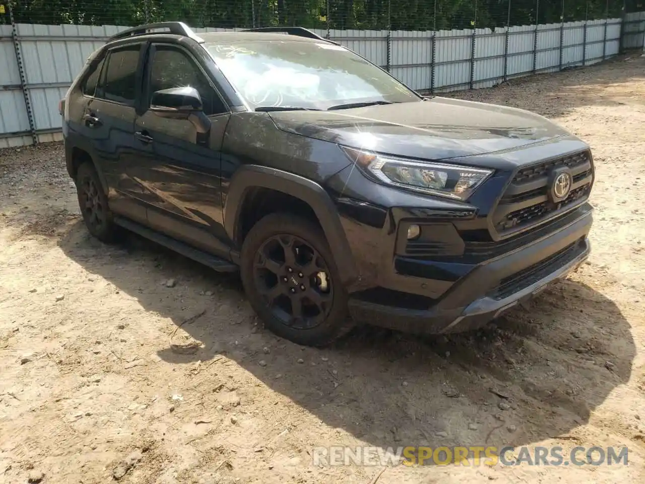 1 Photograph of a damaged car 2T3J1RFV5LC067784 TOYOTA RAV4 2020