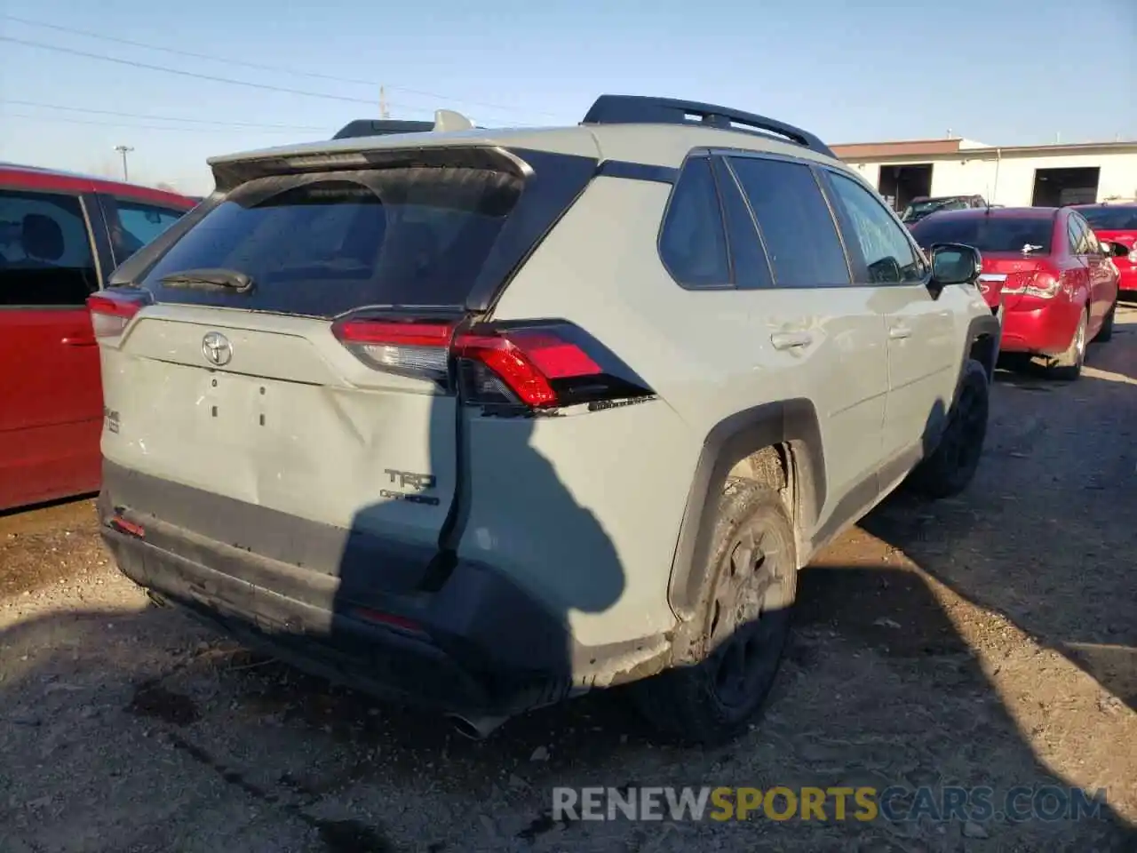 4 Photograph of a damaged car 2T3J1RFV5LC071222 TOYOTA RAV4 2020