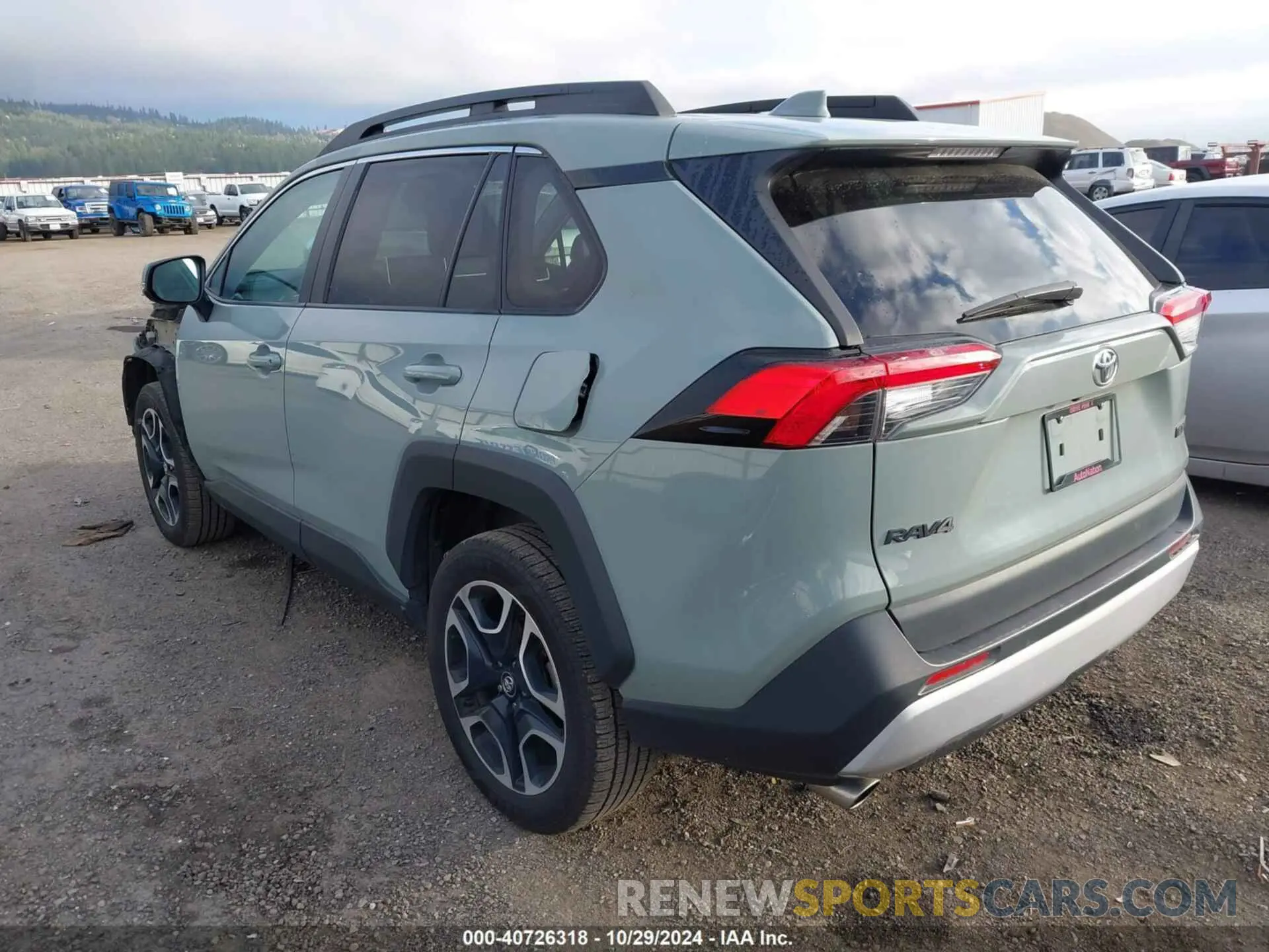 3 Photograph of a damaged car 2T3J1RFV5LC074220 TOYOTA RAV4 2020