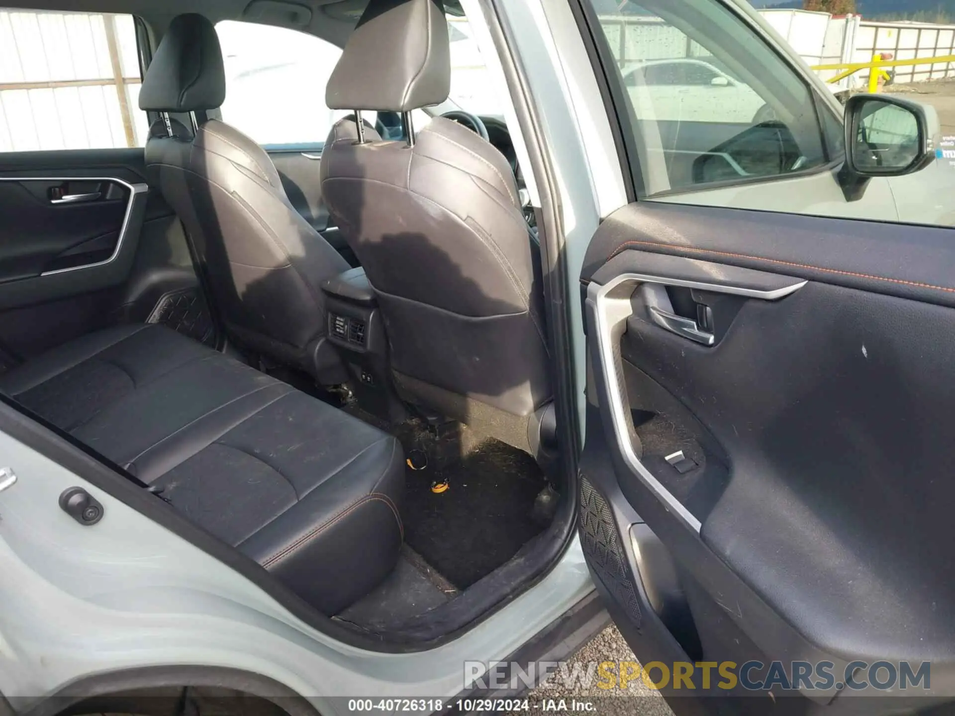 8 Photograph of a damaged car 2T3J1RFV5LC074220 TOYOTA RAV4 2020