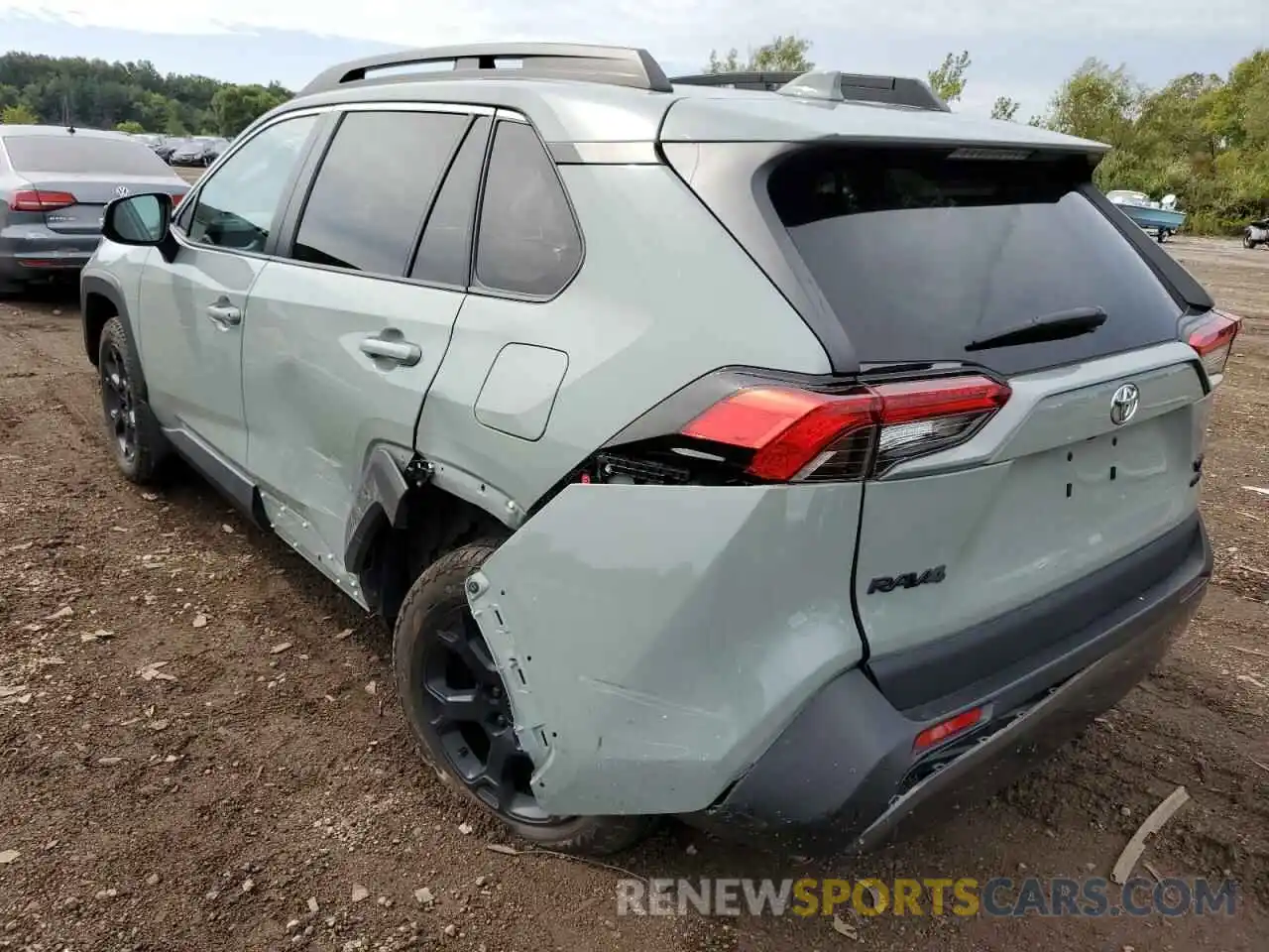 3 Photograph of a damaged car 2T3J1RFV5LC078185 TOYOTA RAV4 2020