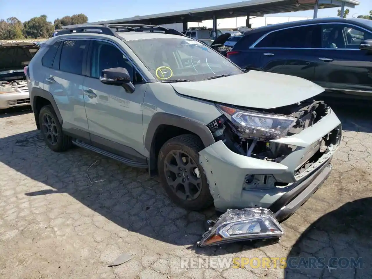 1 Photograph of a damaged car 2T3J1RFV5LC082138 TOYOTA RAV4 2020