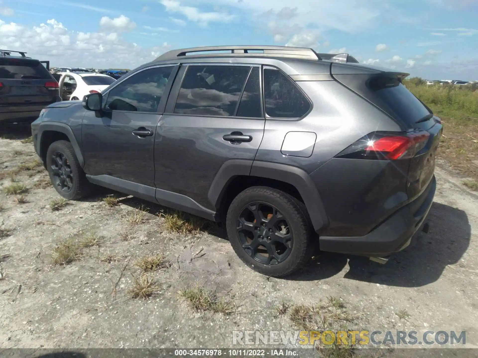 3 Photograph of a damaged car 2T3J1RFV5LC118944 TOYOTA RAV4 2020