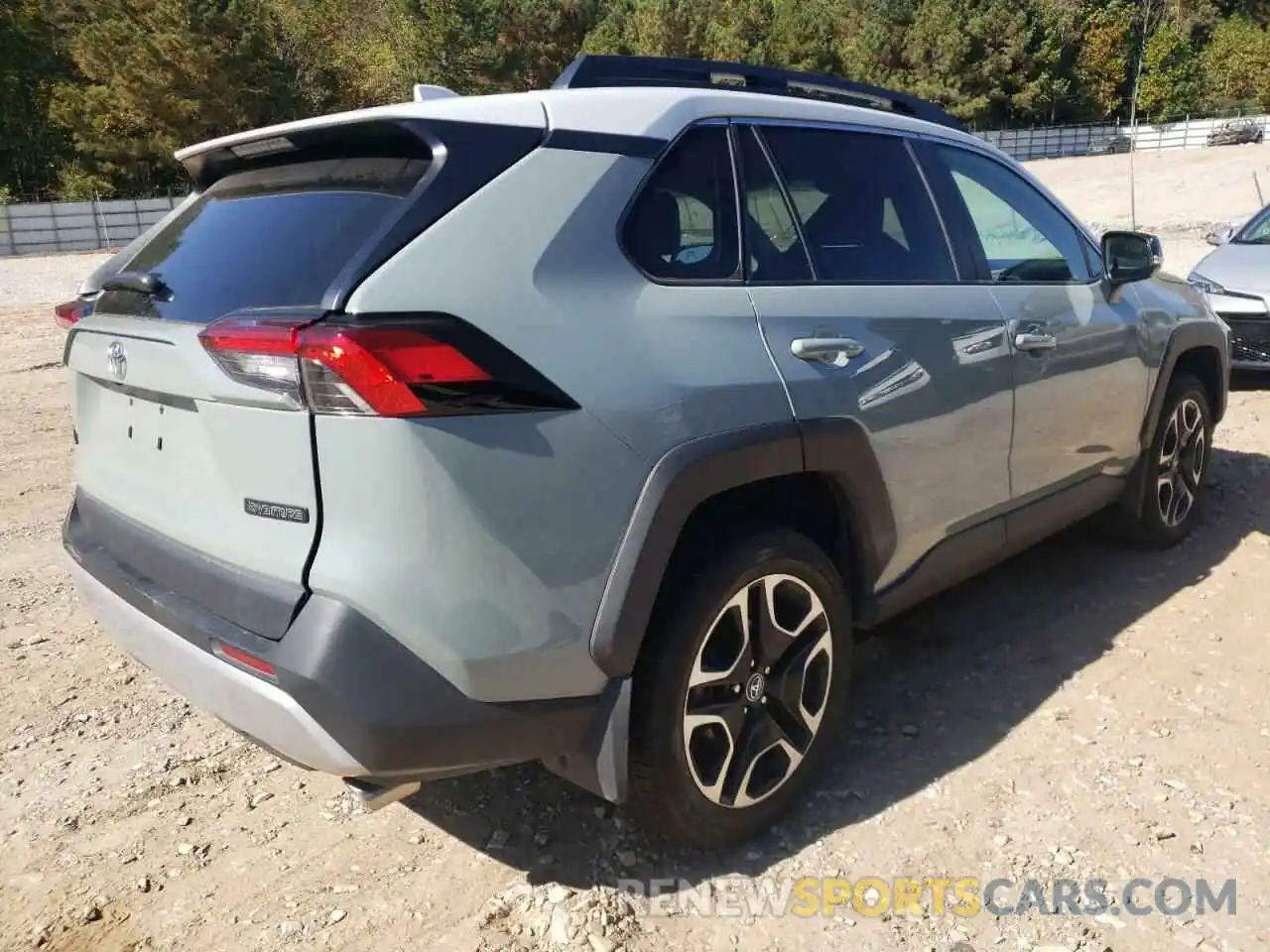 4 Photograph of a damaged car 2T3J1RFV6LC096095 TOYOTA RAV4 2020