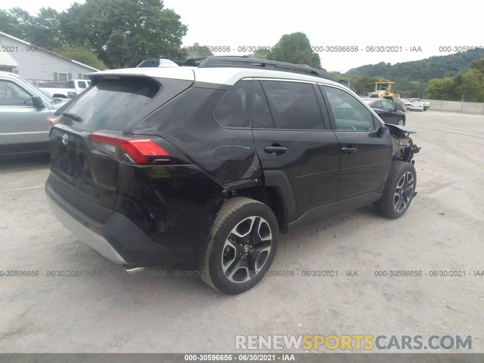 4 Photograph of a damaged car 2T3J1RFV6LC130469 TOYOTA RAV4 2020