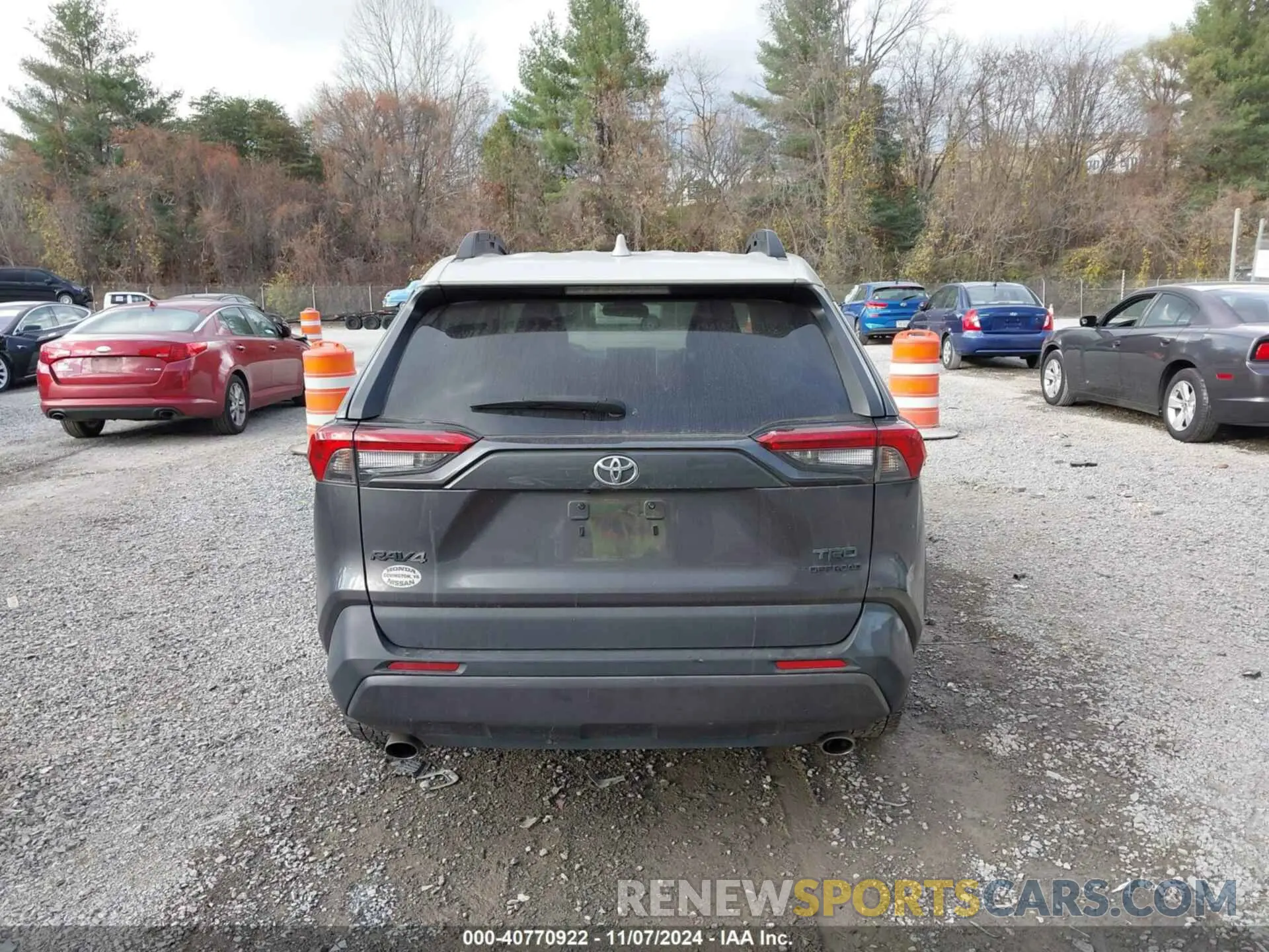 17 Photograph of a damaged car 2T3J1RFV7LC078785 TOYOTA RAV4 2020