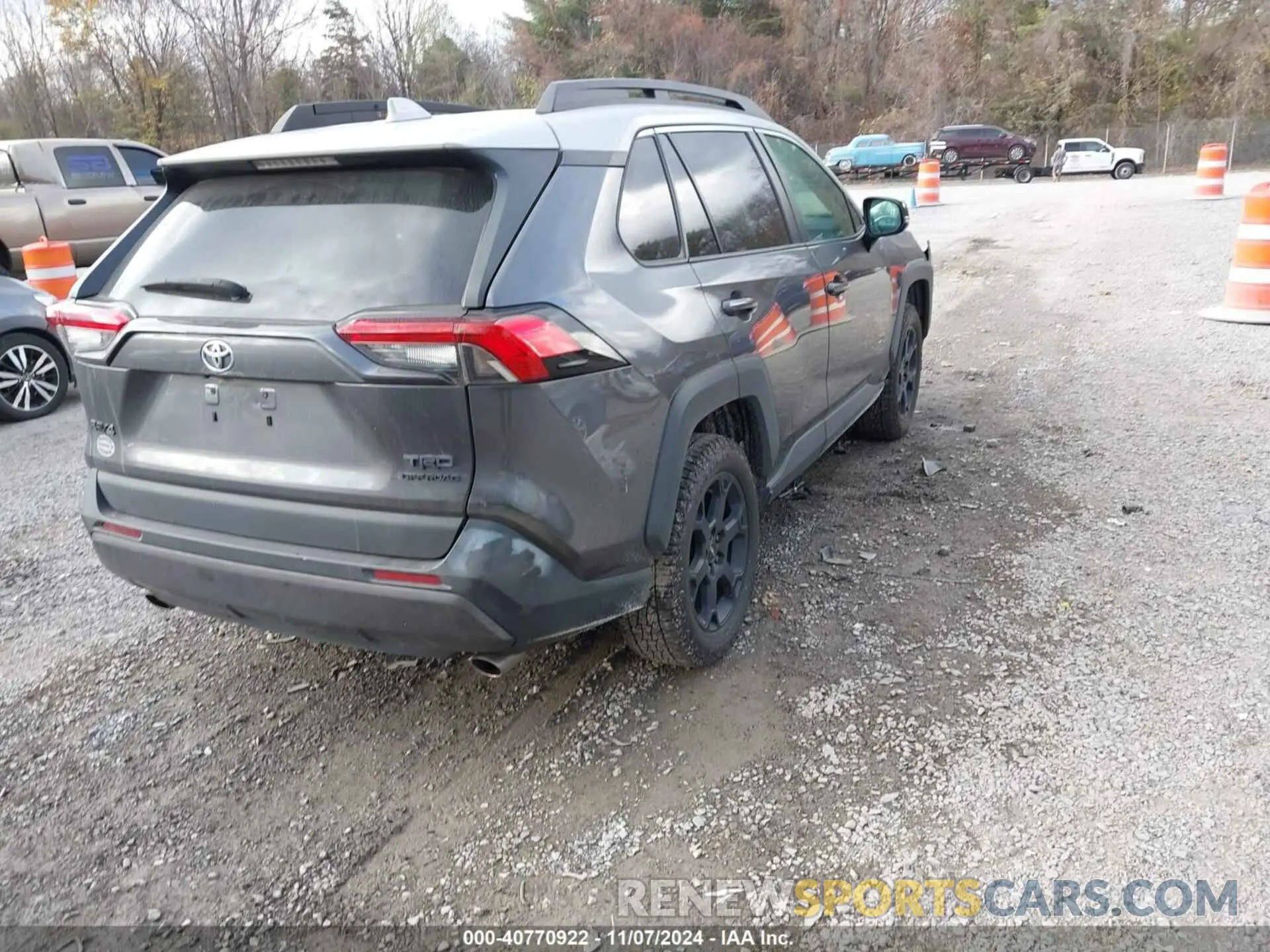 4 Photograph of a damaged car 2T3J1RFV7LC078785 TOYOTA RAV4 2020