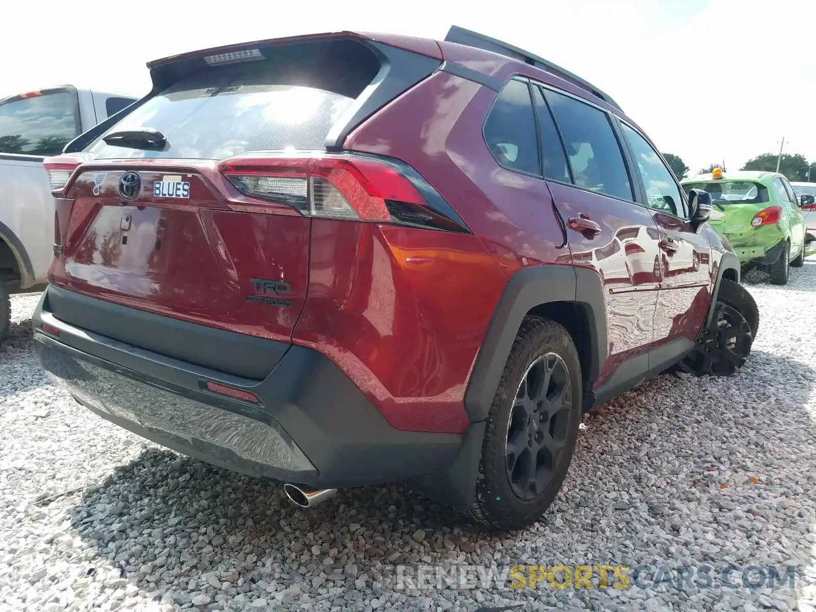 4 Photograph of a damaged car 2T3J1RFV8LC072154 TOYOTA RAV4 2020