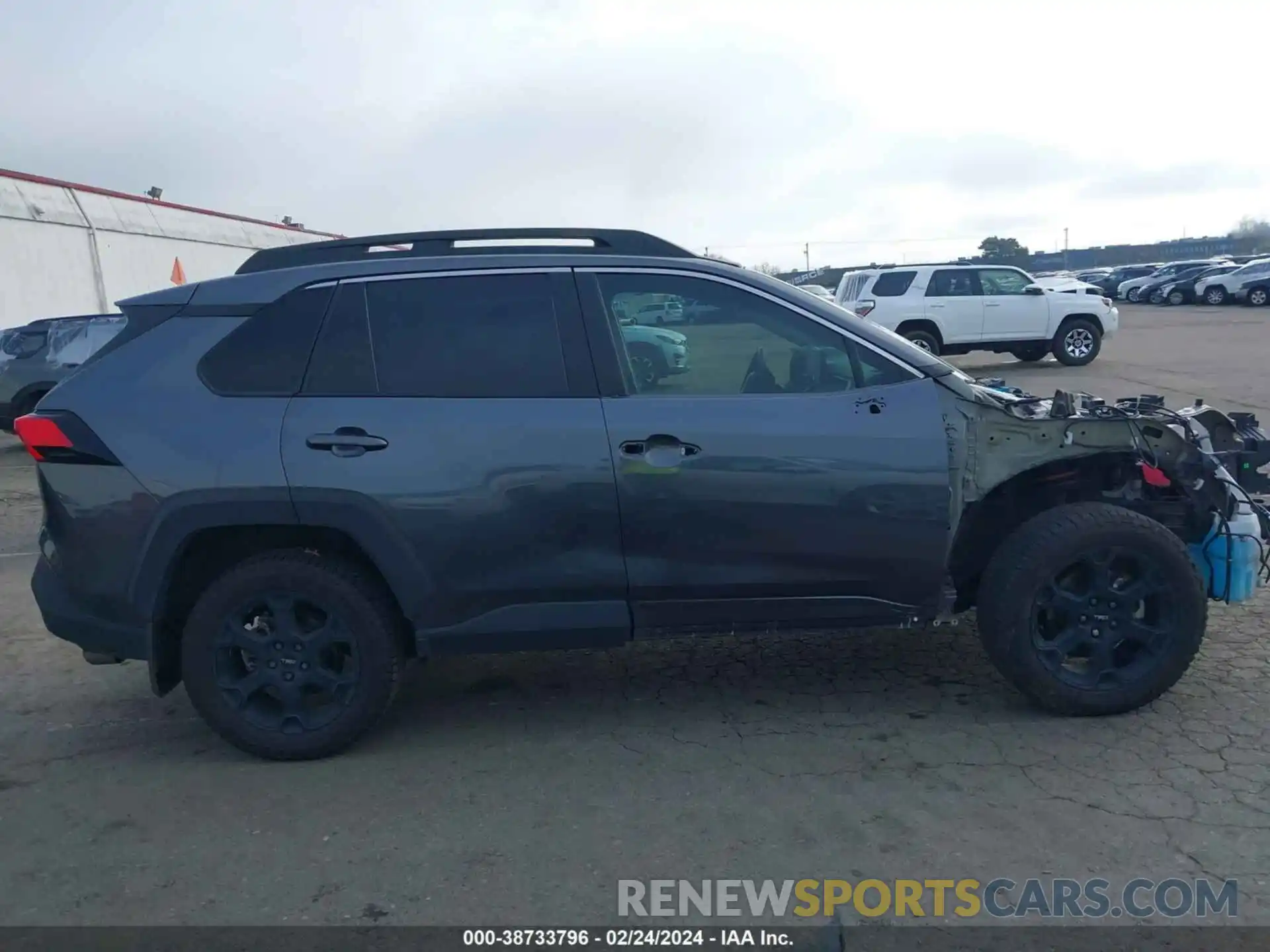 14 Photograph of a damaged car 2T3J1RFV8LC076320 TOYOTA RAV4 2020